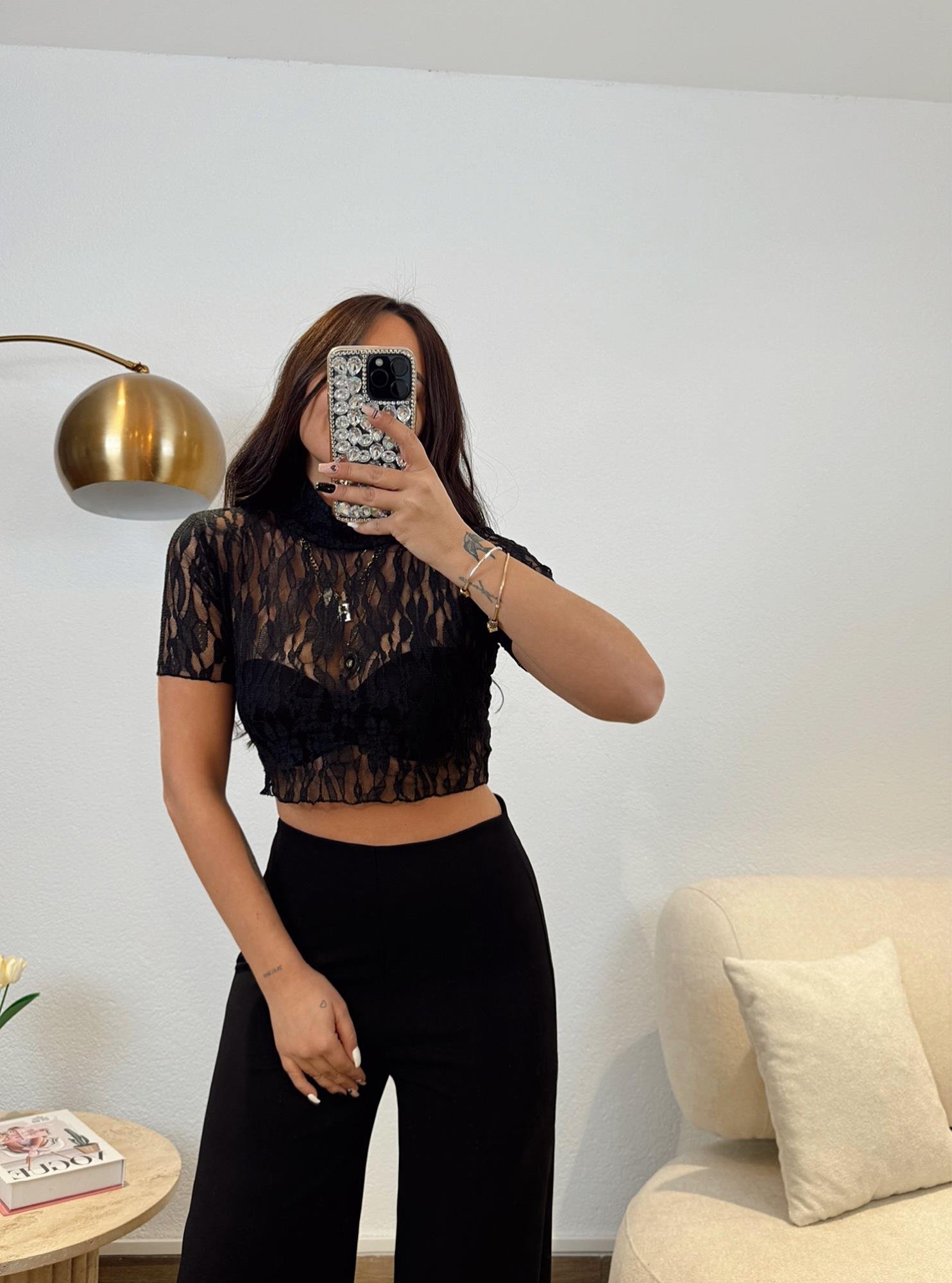 Balıkçı Yaka Dantel Crop