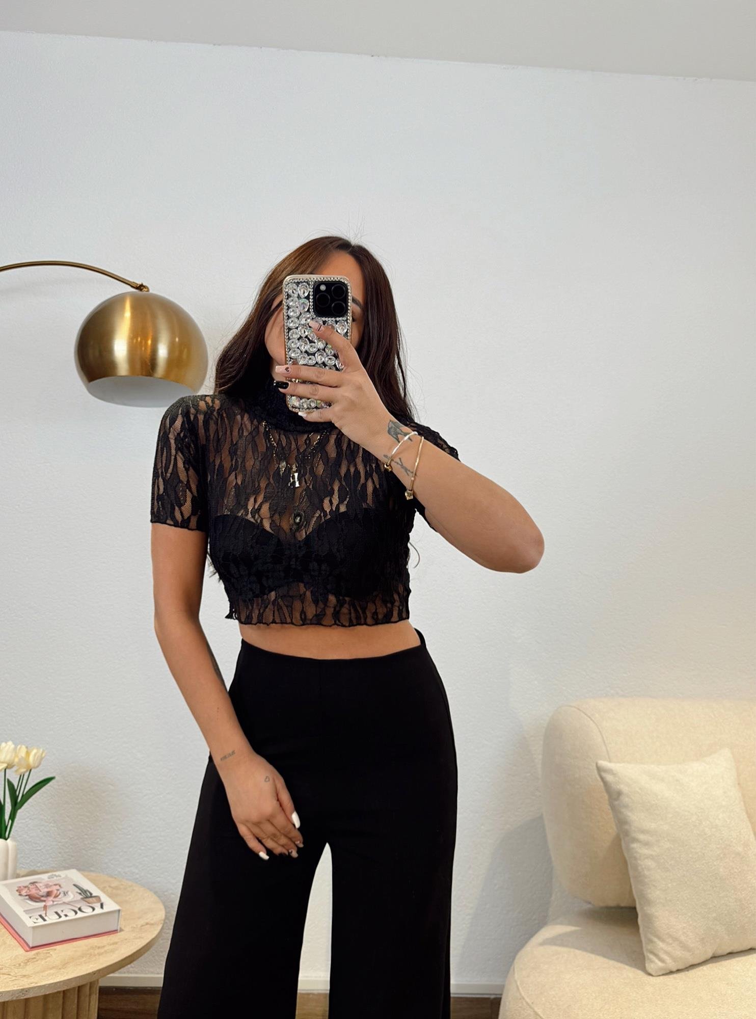 Balıkçı Yaka Dantel Crop