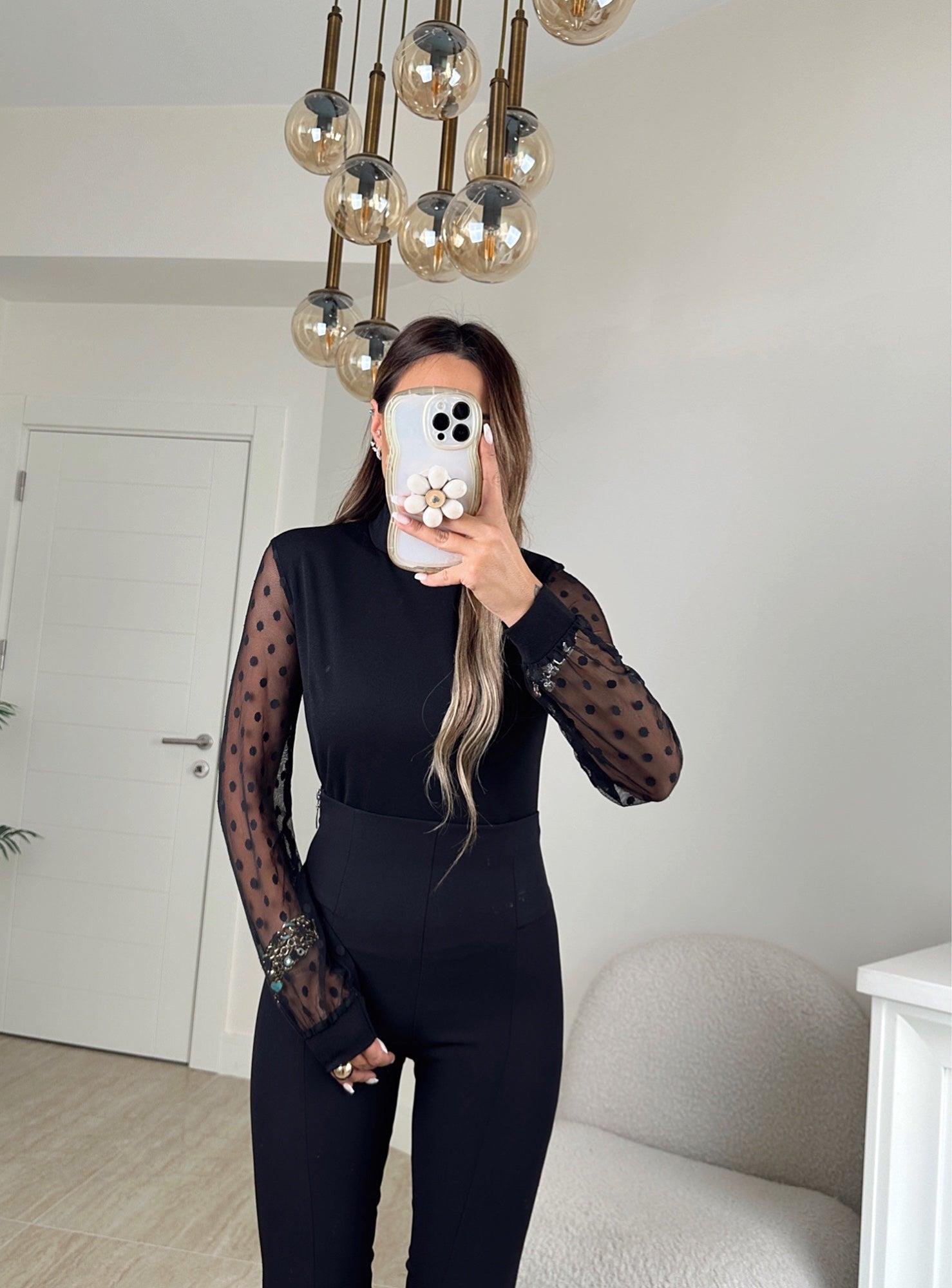 Balıkçı Yaka Kolları Tül Detay Siyah Bodysuit