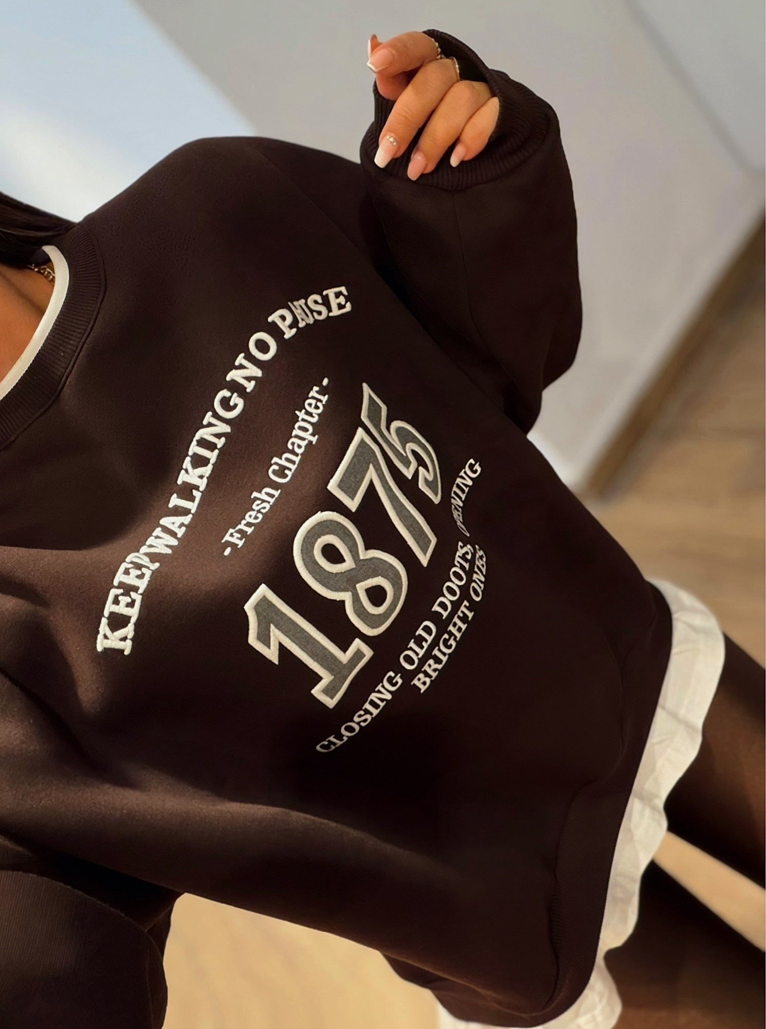 Basic Detay Kahve Şardonlu Sweatshirt