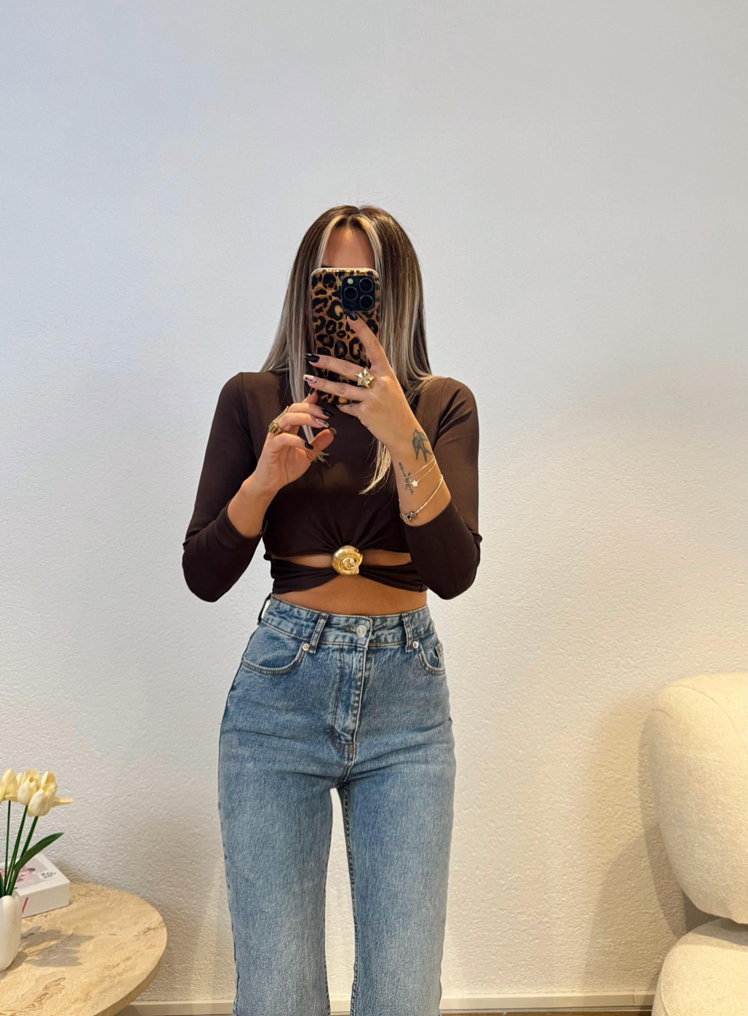 Bel Aksesuarlı Kahve Crop