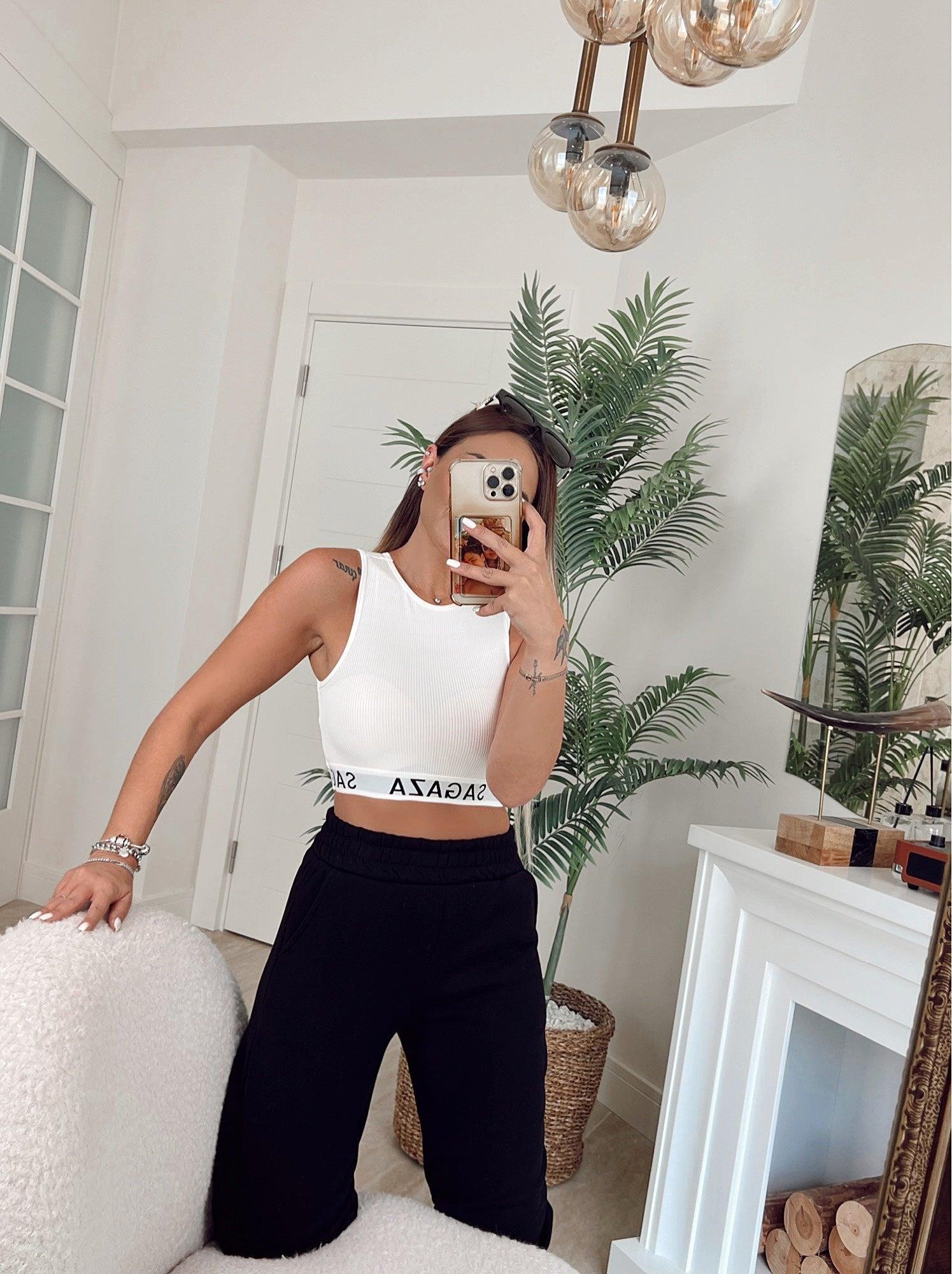 Beyaz Crop Atlet