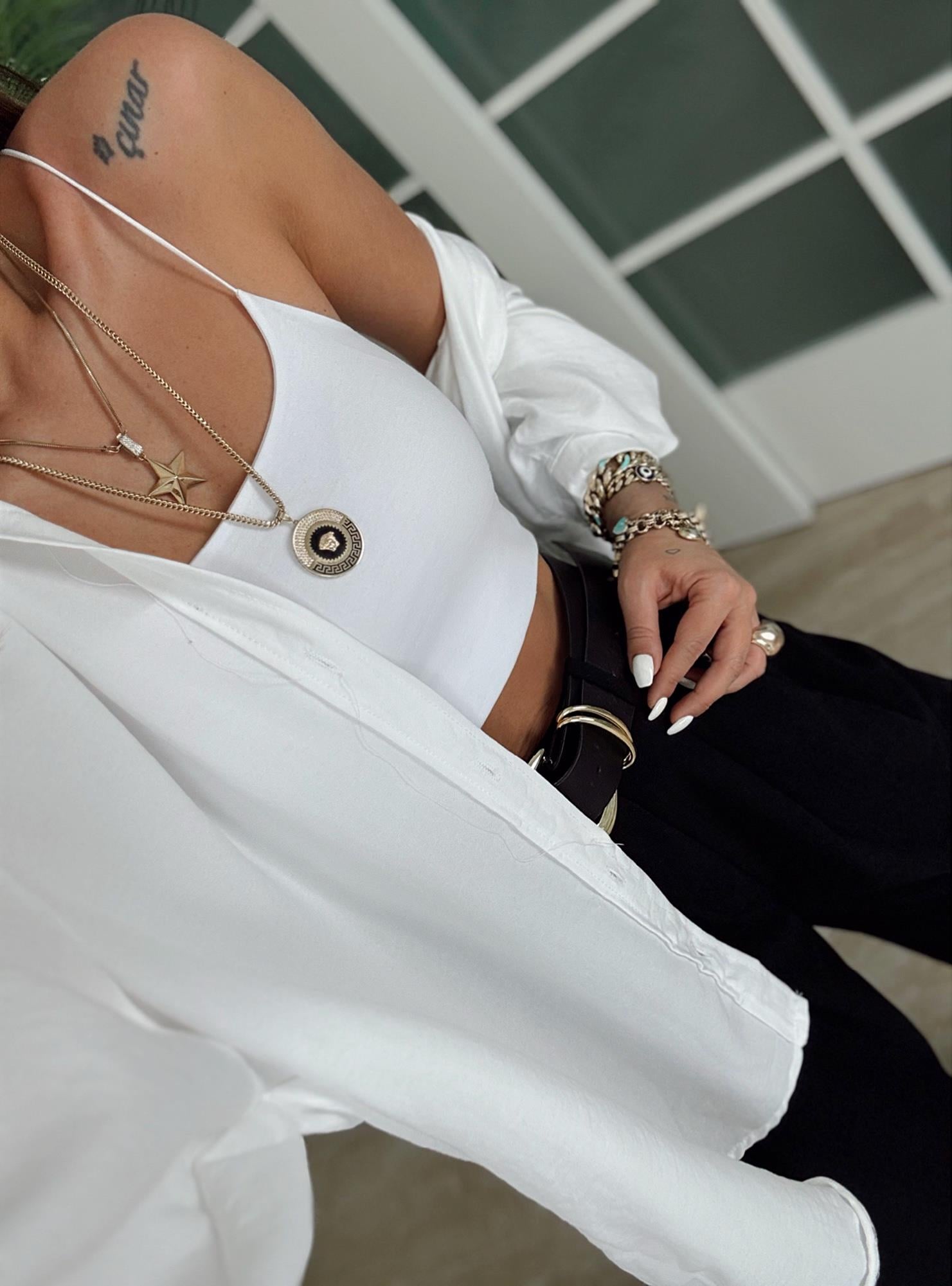 Beyaz İp Askılı Çift Kat Crop