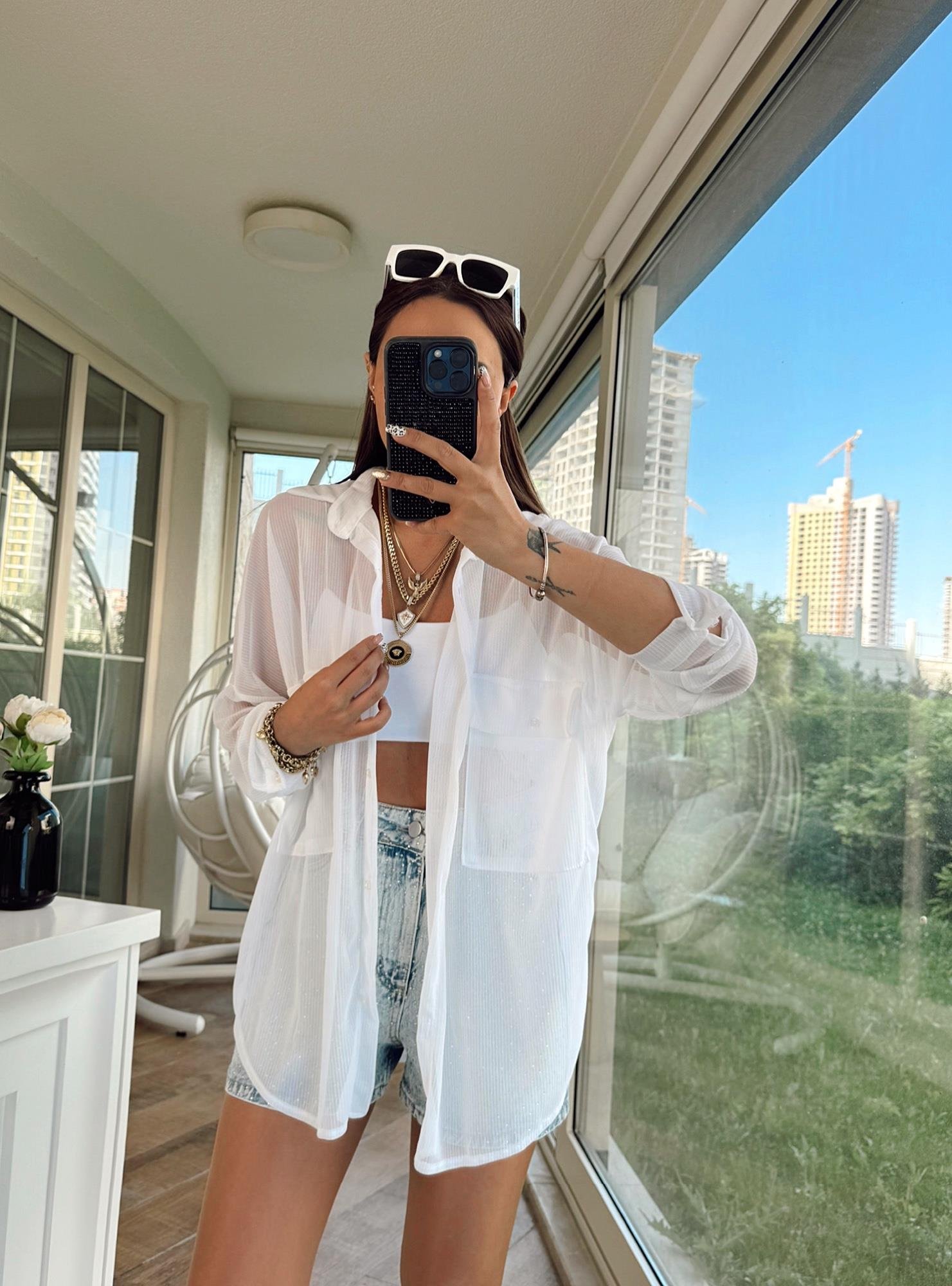 Beyaz Oversize Tül Gömlek
