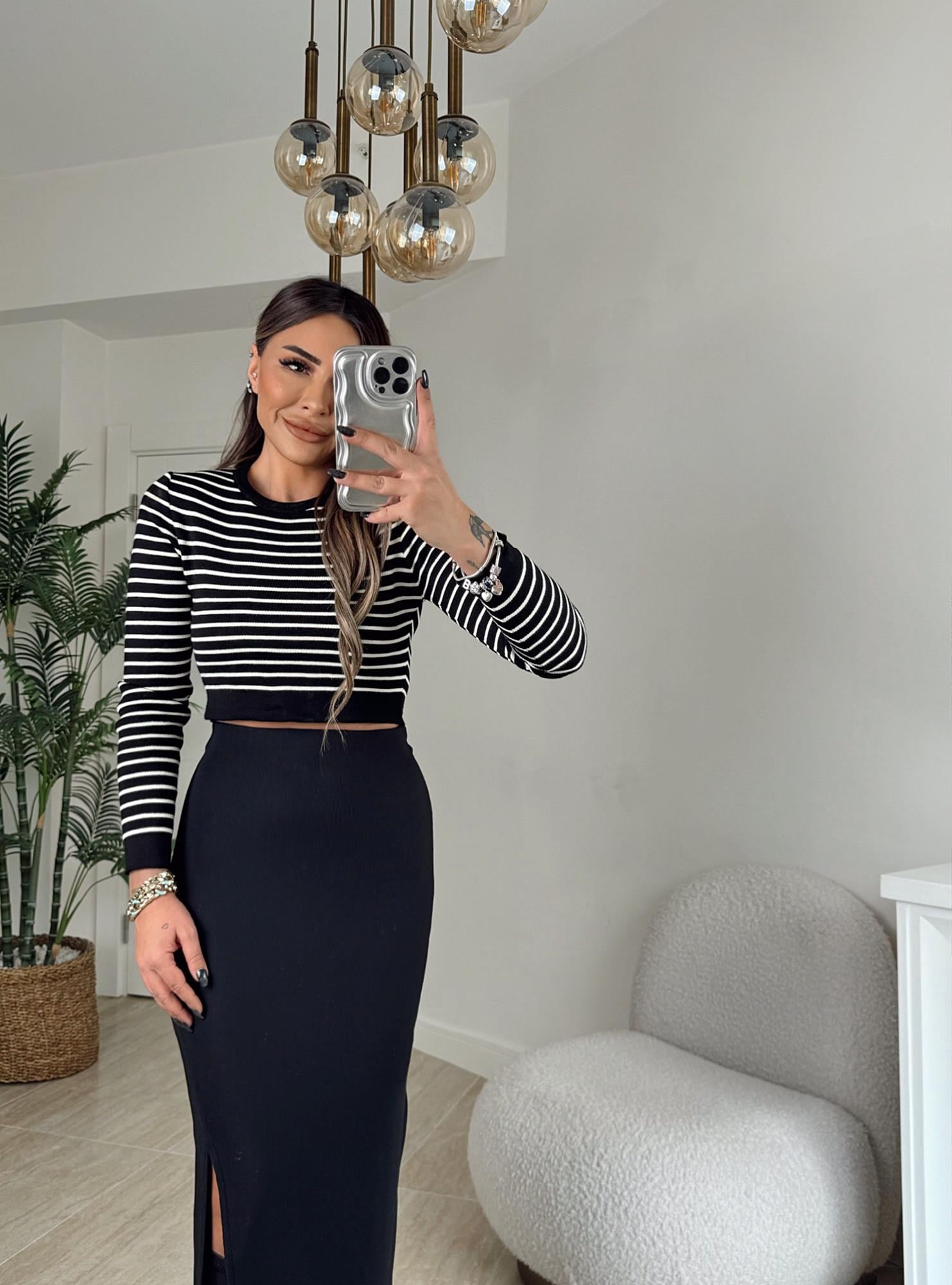 Bisiklet Yaka Çizgili Crop Kazak