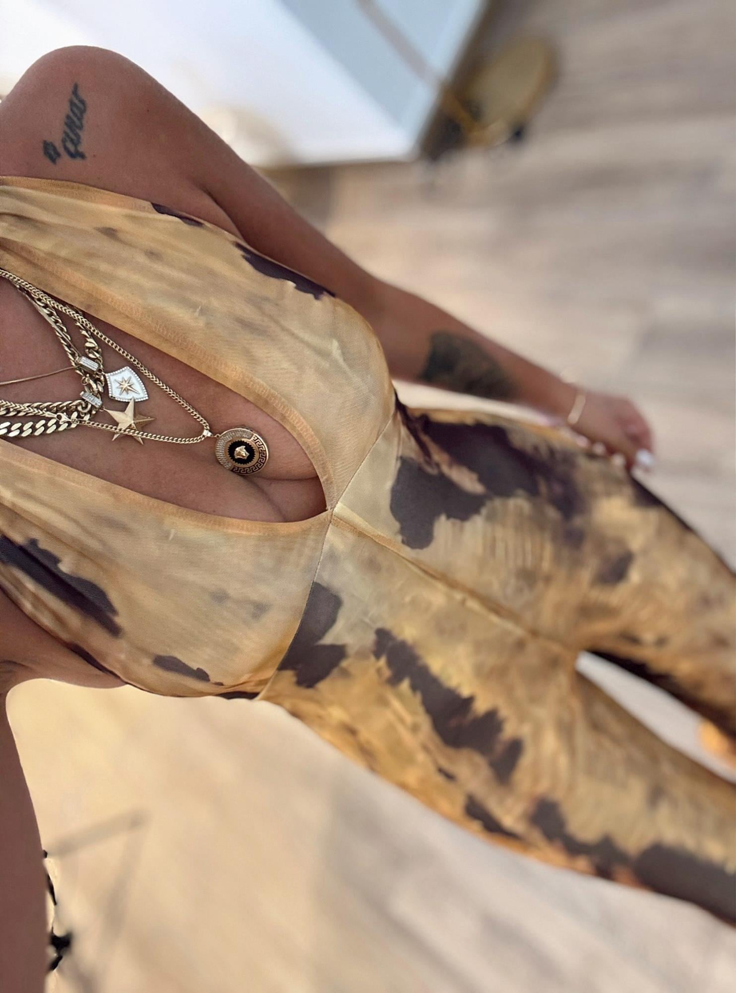 Boyundan Bağlamalı Sarı Kahve Desenli Tulum