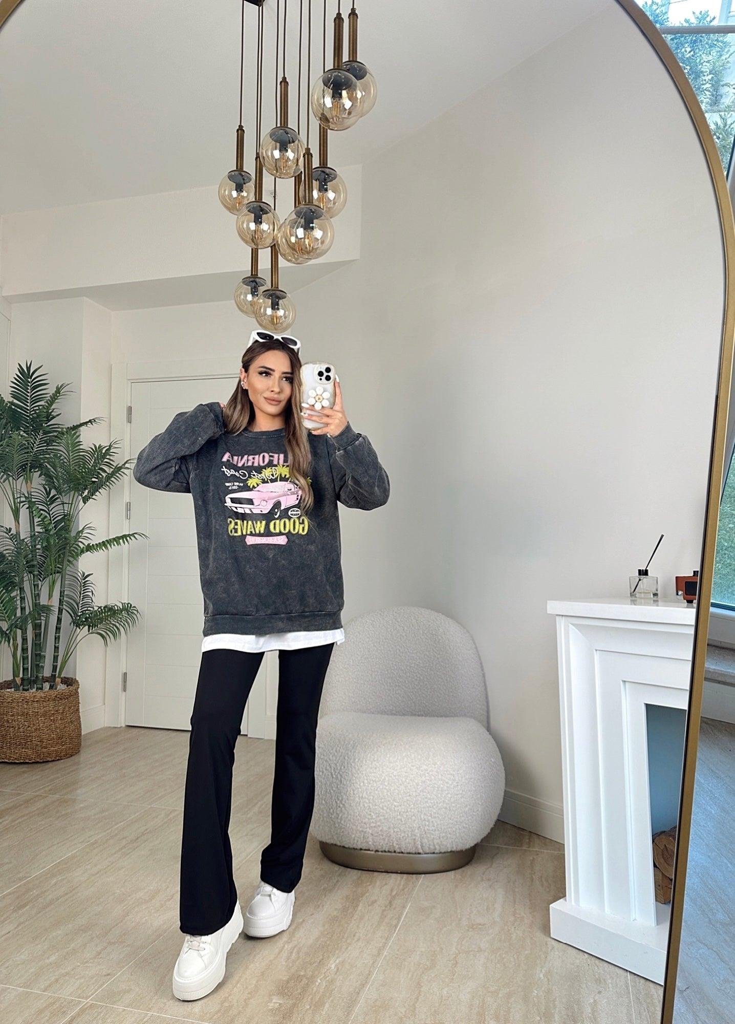 California Baskılı Yıkamalı Sweatshirt