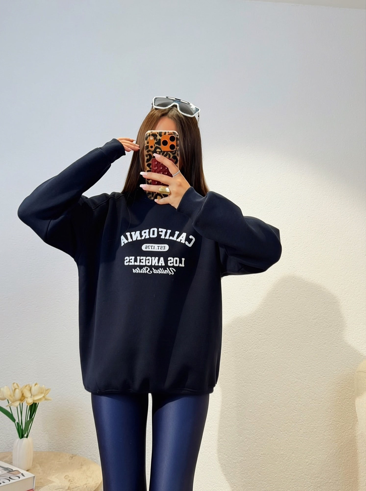 California Şardonlu Laci Sweatshirt