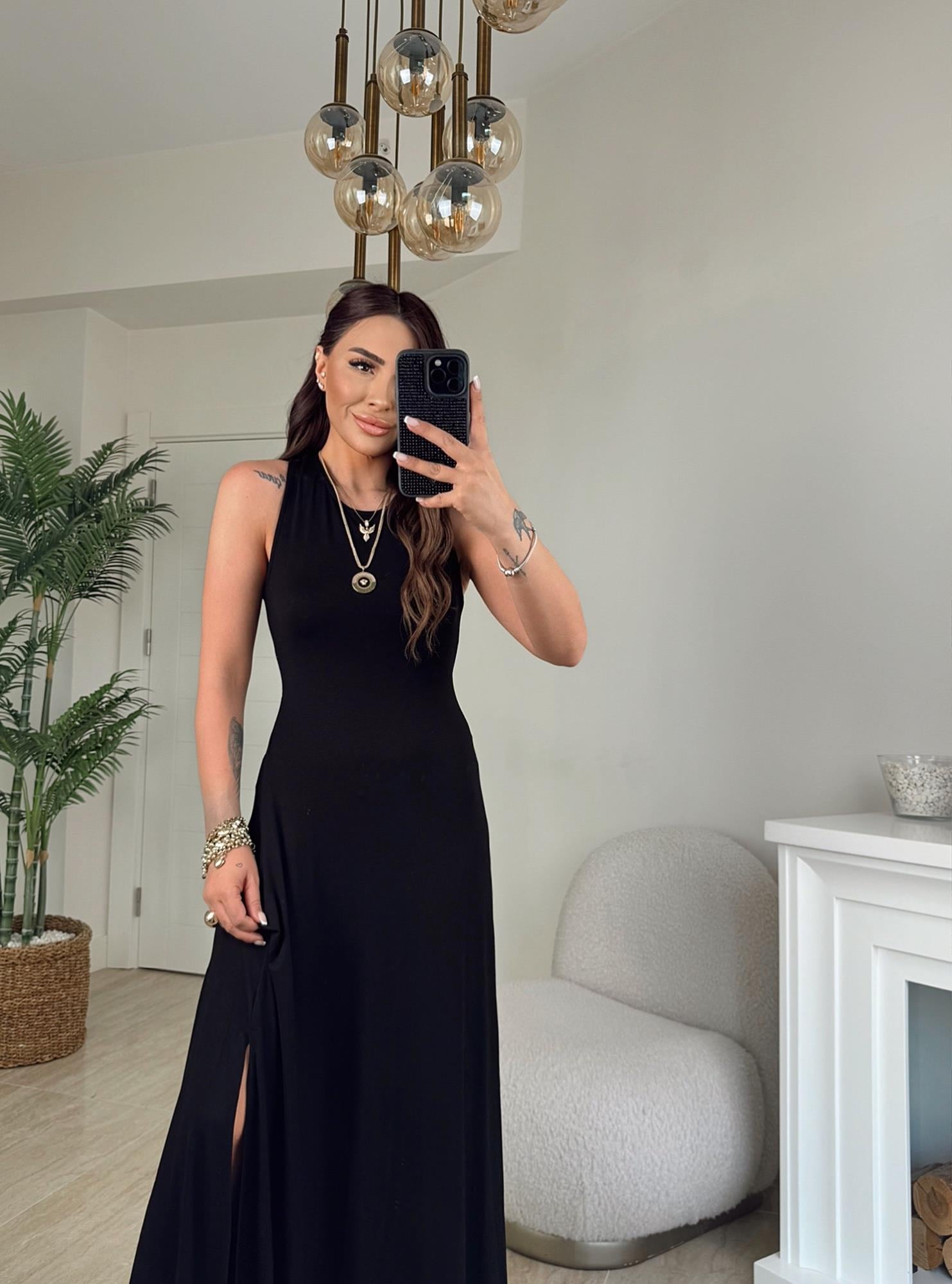 Çapraz Sırt Detay Halter Yaka Midi Elbise