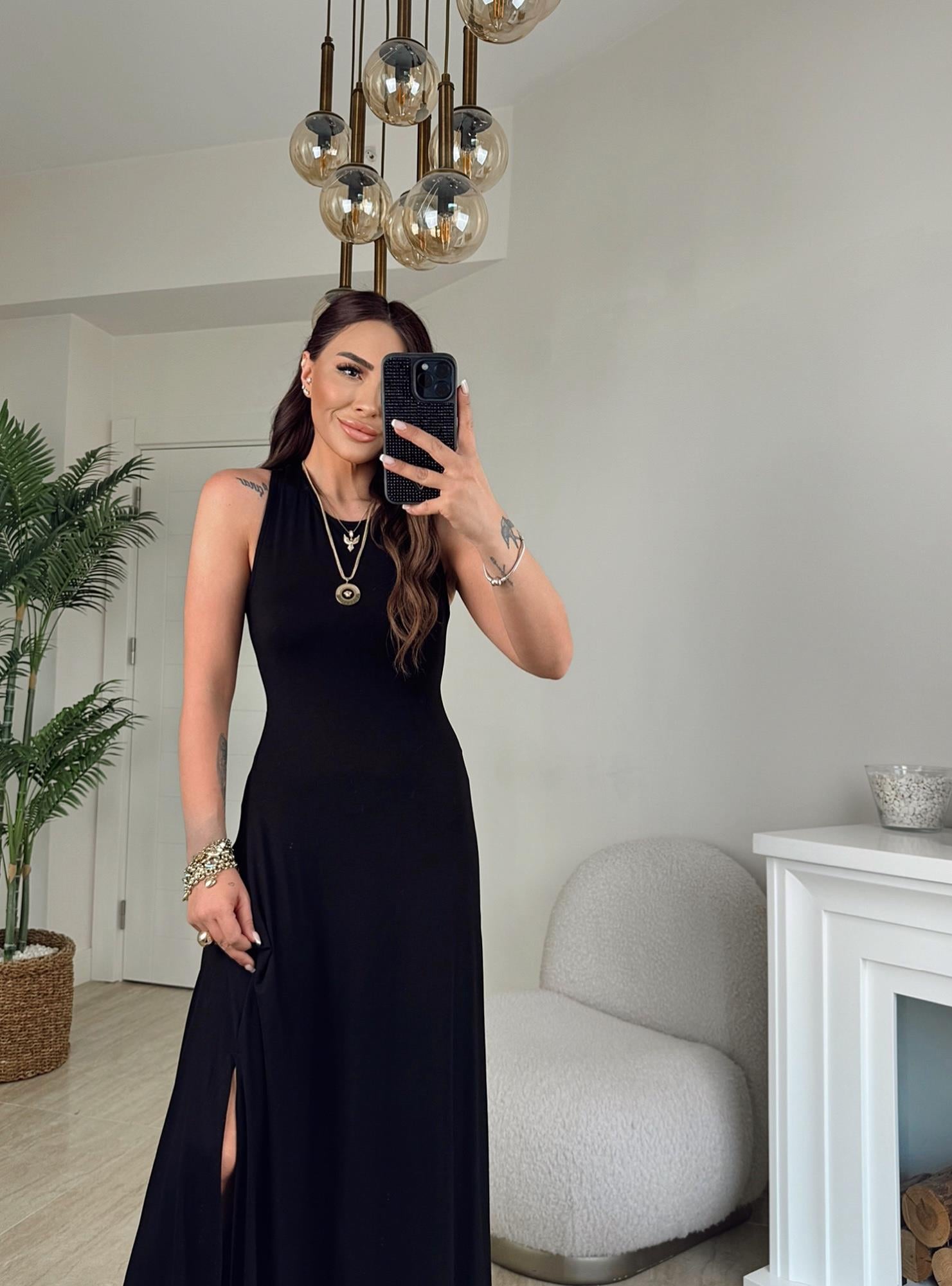 Çapraz Sırt Detay Halter Yaka Midi Elbise