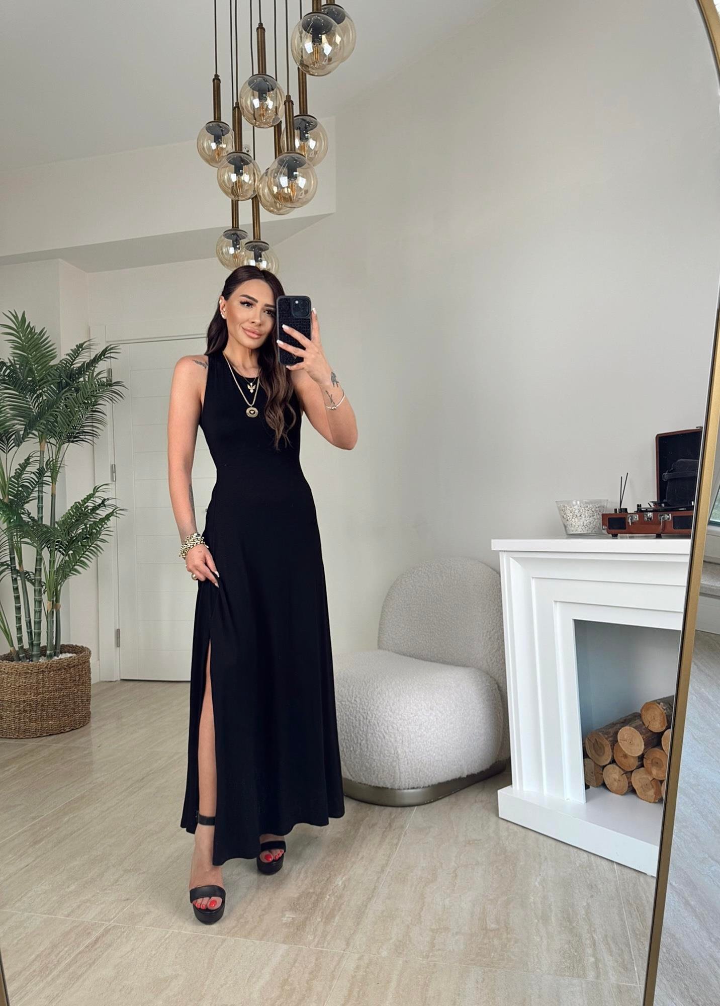 Çapraz Sırt Detay Halter Yaka Midi Elbise