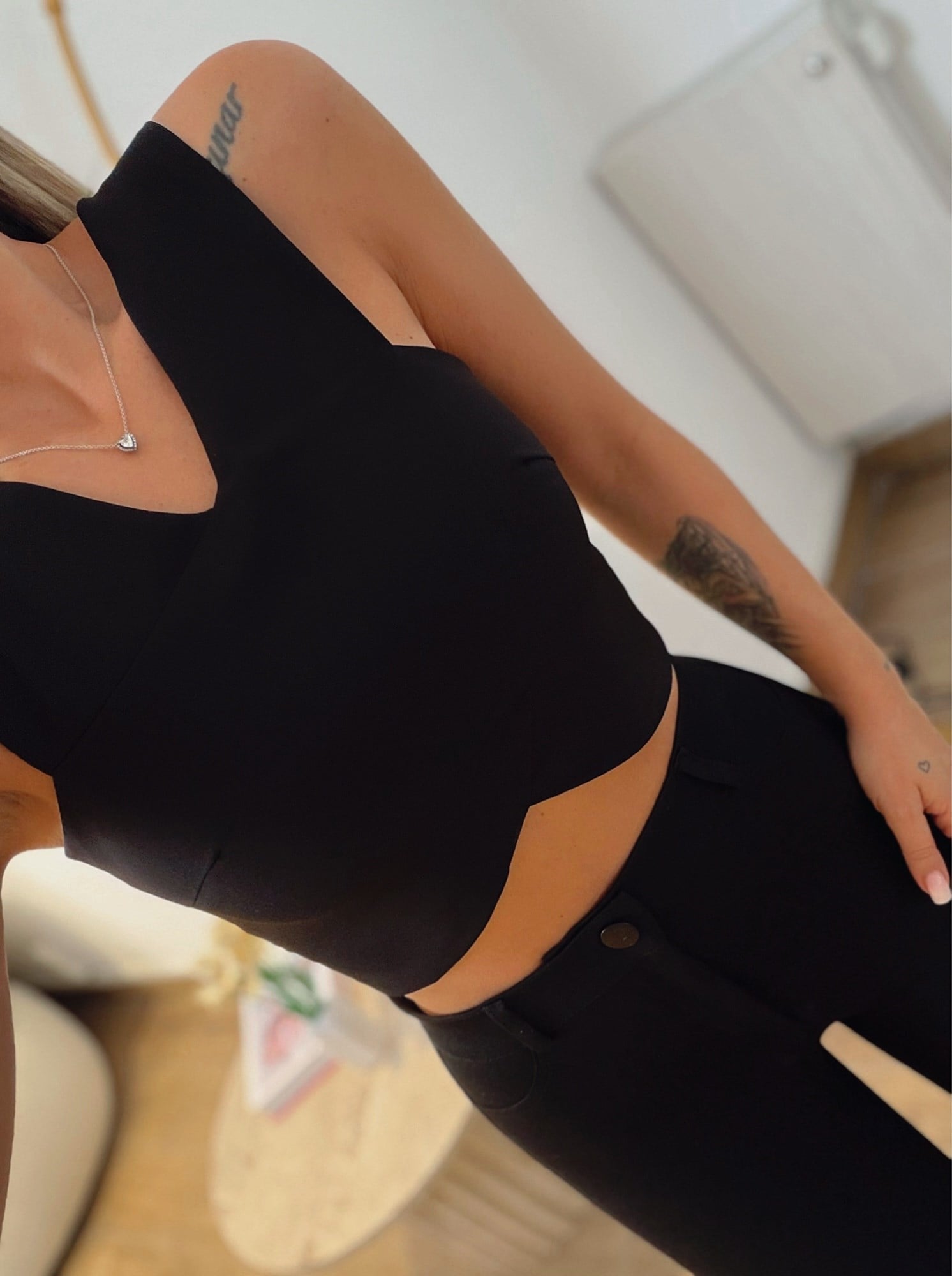 Crep Kumaş Siyah Crop
