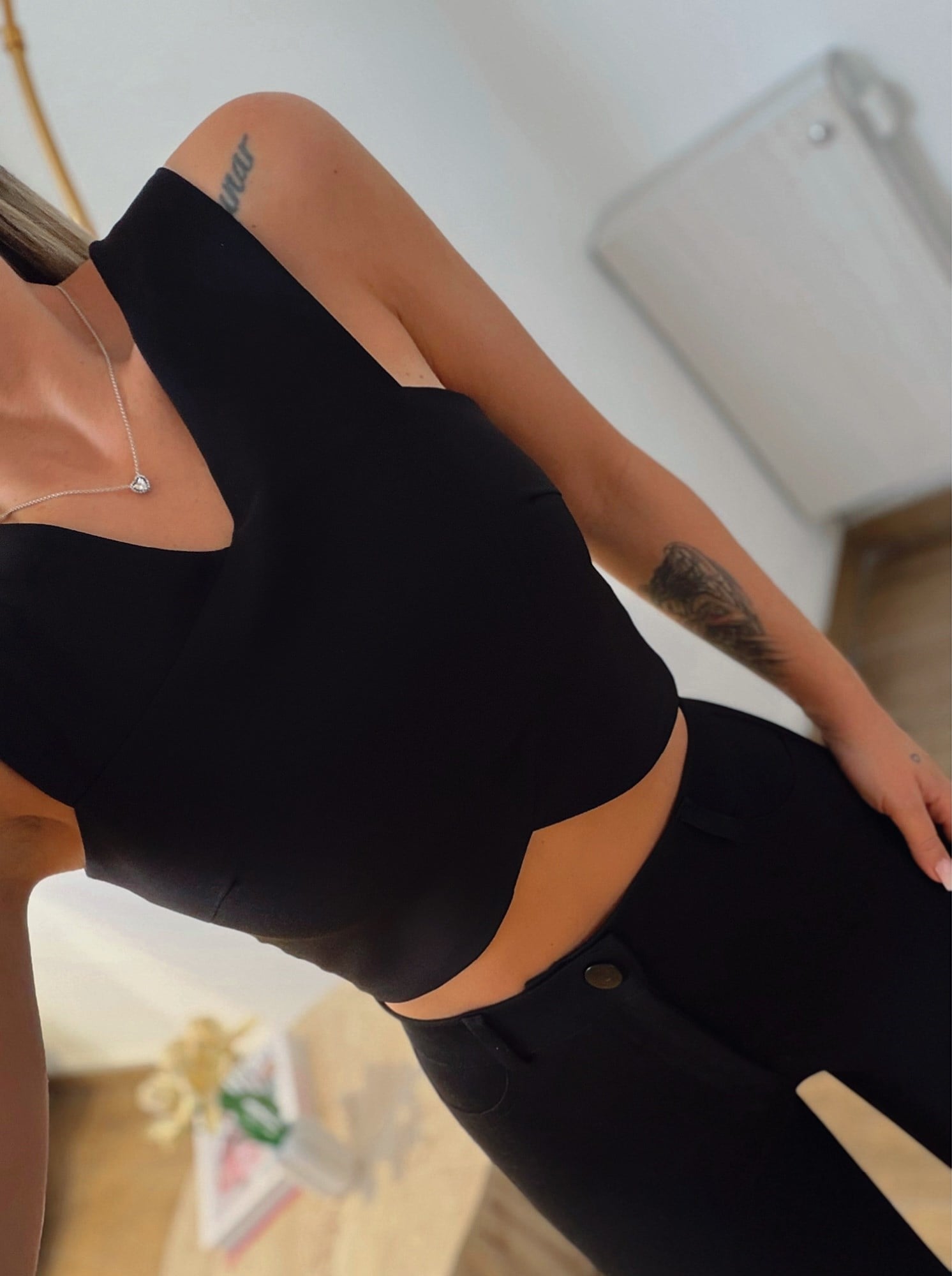 Crep Kumaş Siyah Crop