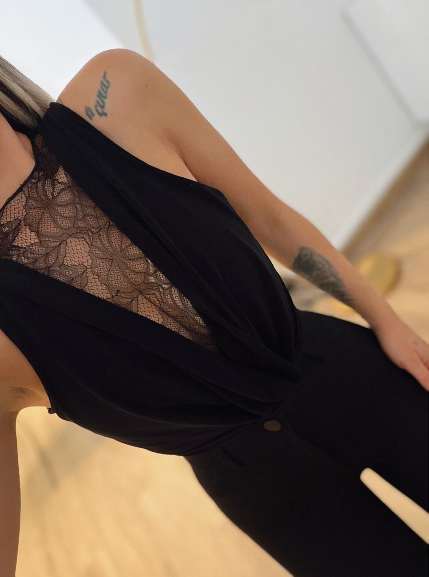 Dantel Detay Siyah Bodysuit