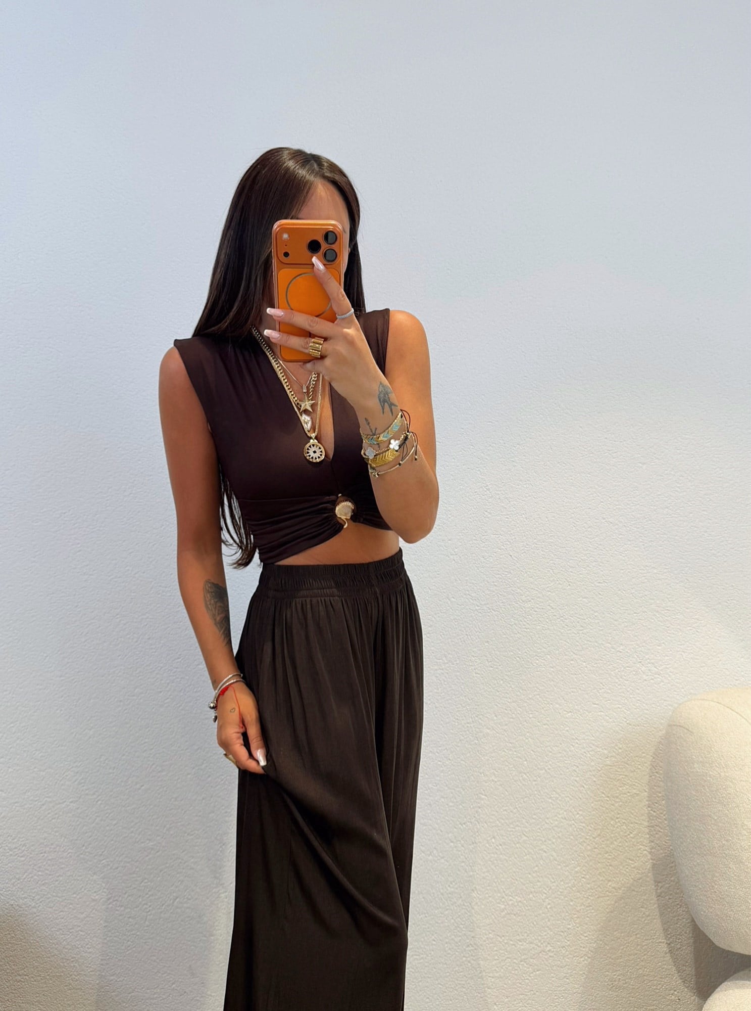 Derin V Gold Aksesuarlı Kahve Crop