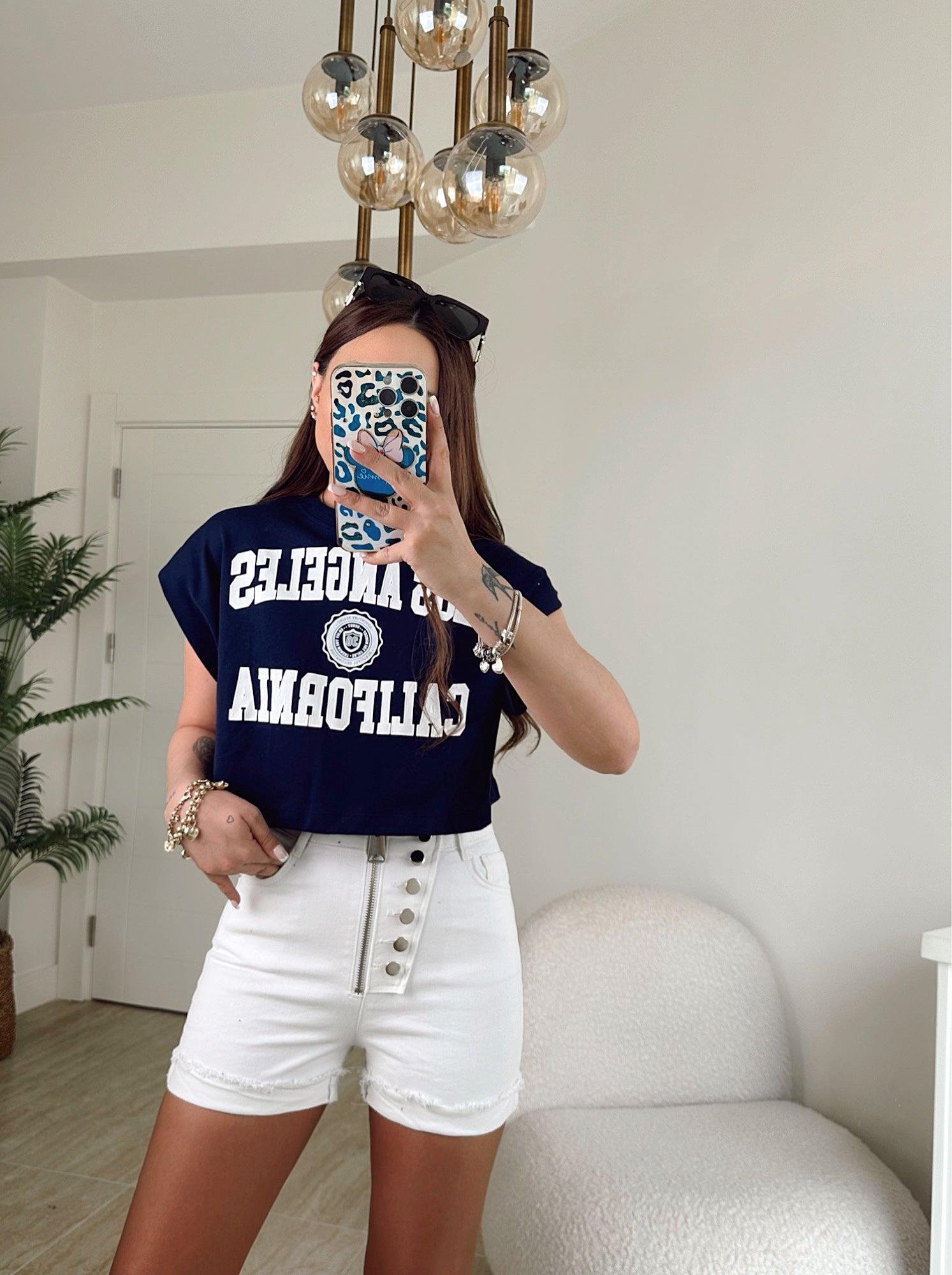 Dilvin Düğme Detay Beyaz Mini Jean Şort