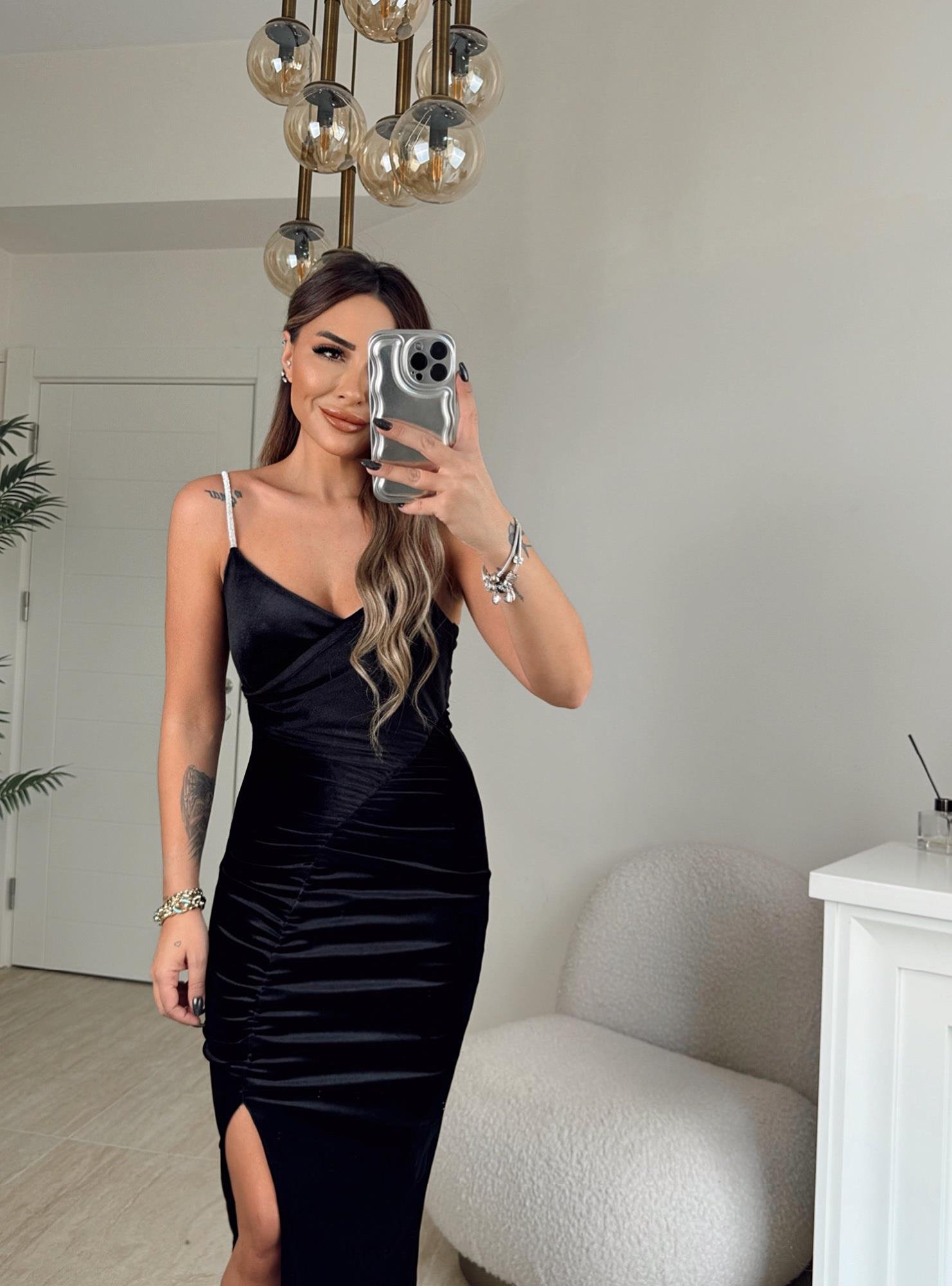 Drapeli Taş Askılı Kadife Midi Boy Elbise