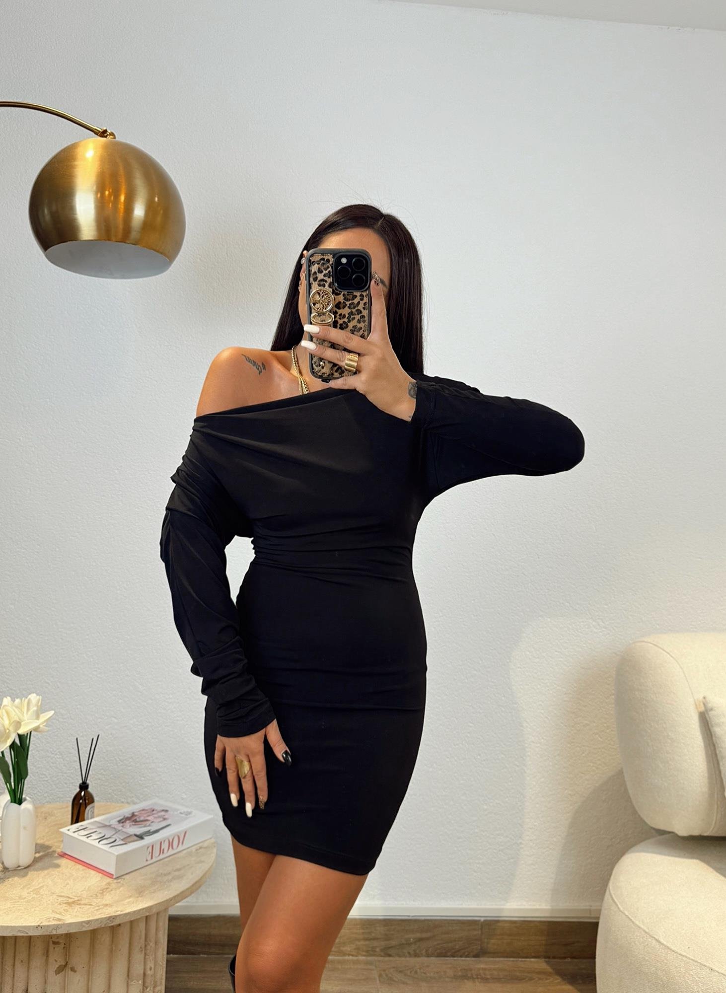 Düşük Omuz Siyah Sandy Mini Elbise