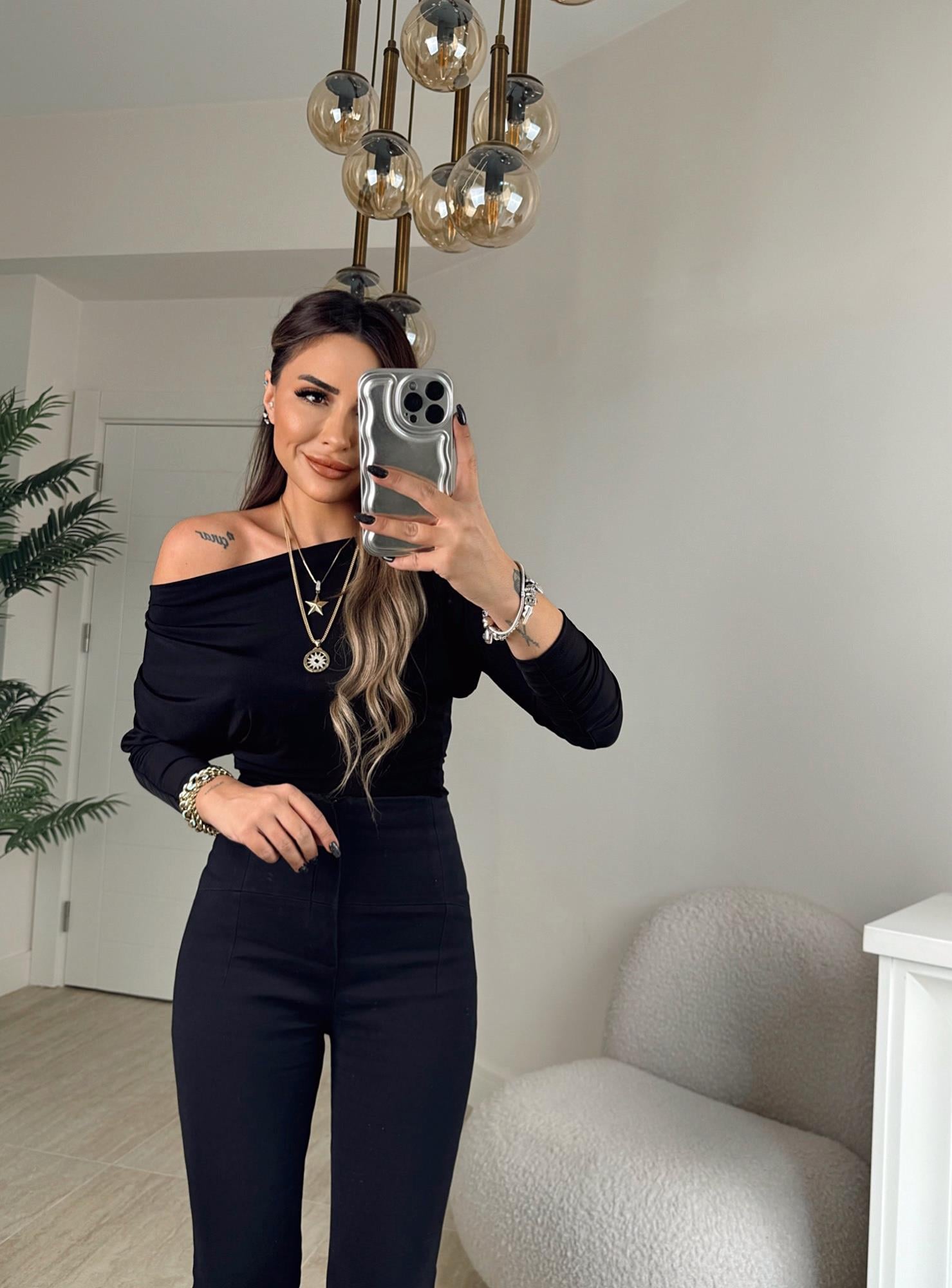 Düşük Omuz Yarasa Model Sandy Siyah Badi