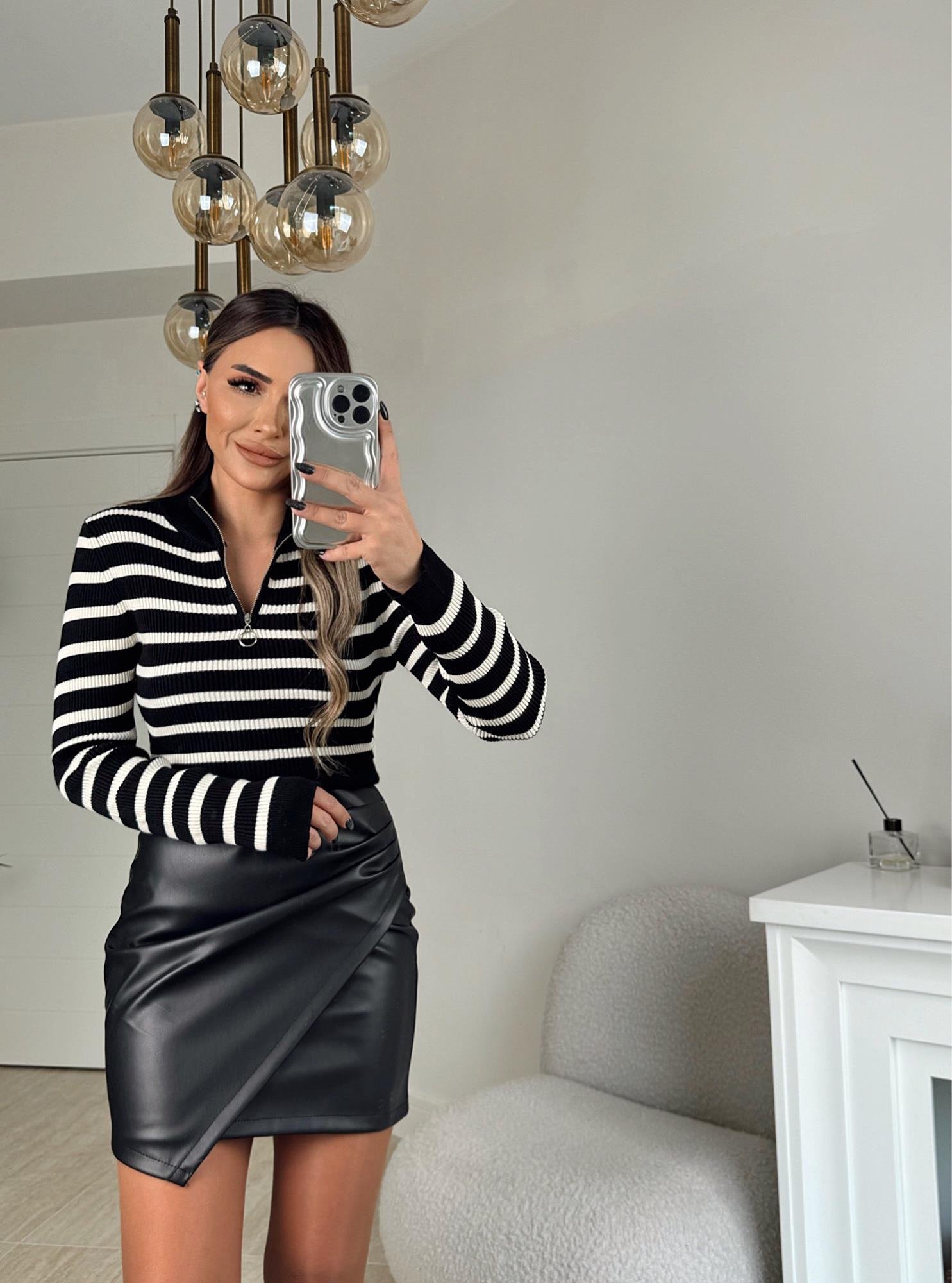 Fermuar Detay Siyah Çizgili Crop Kazak