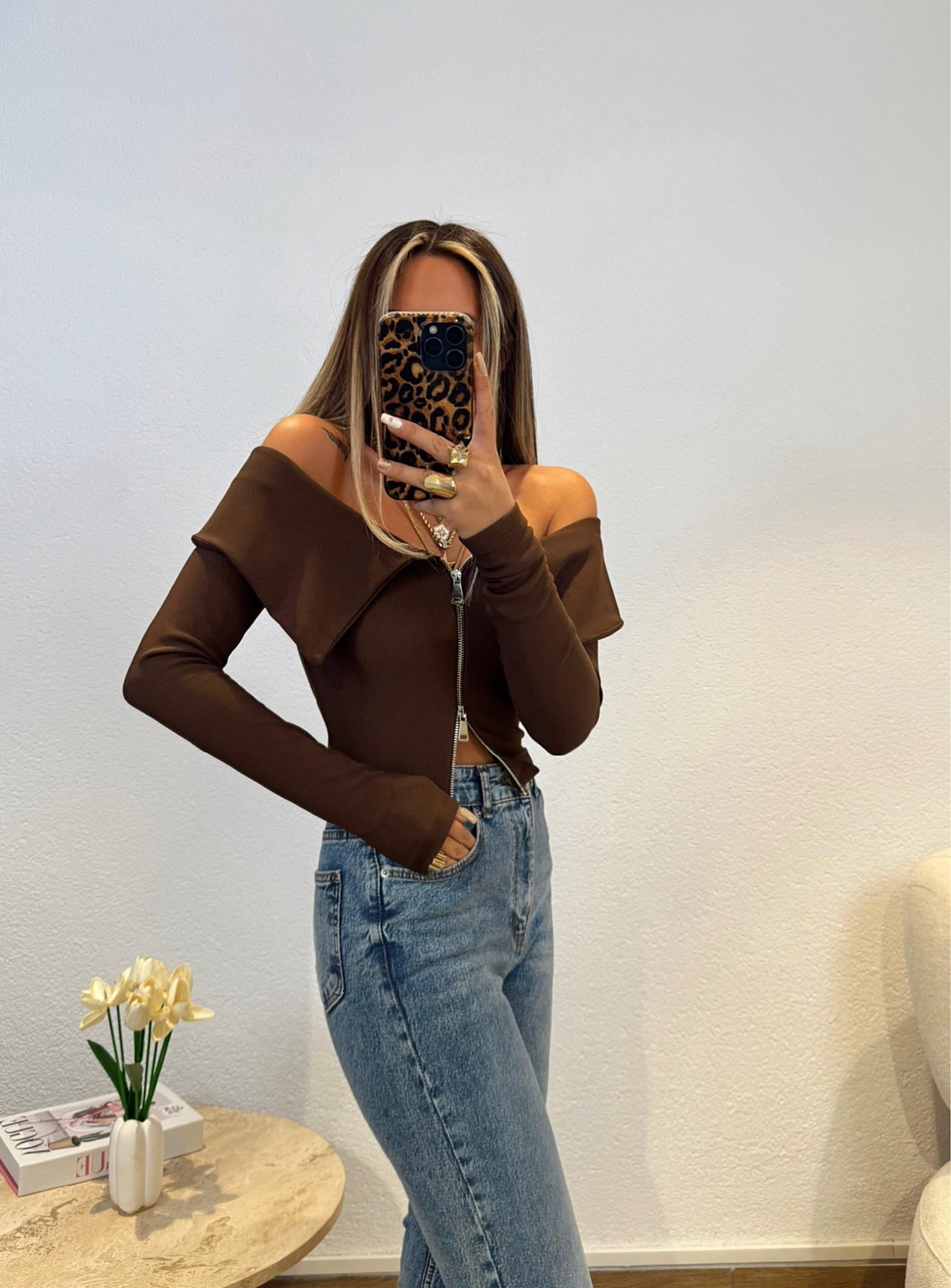 Geniş Yaka Fermuarlı Kahve Crop