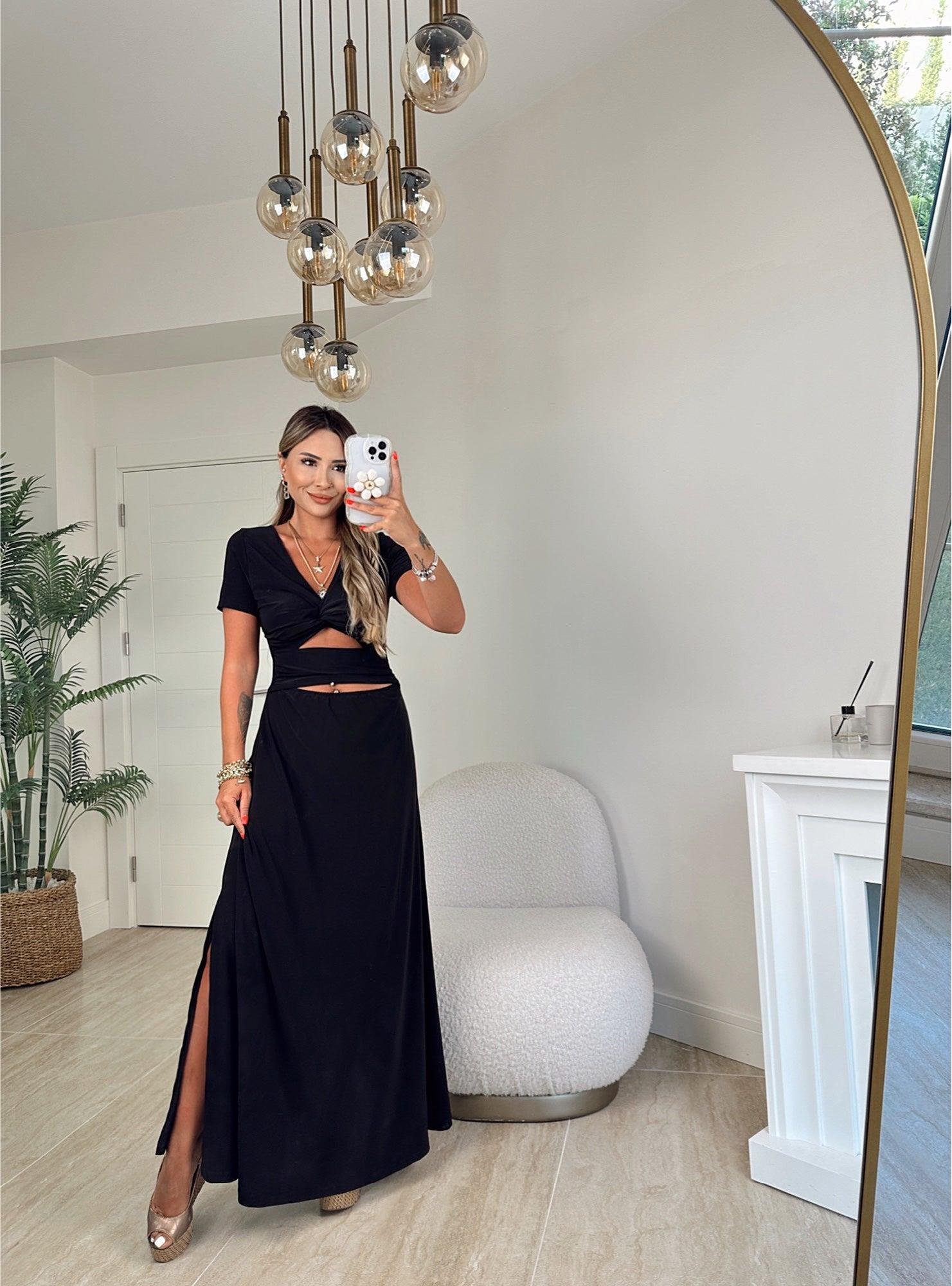 Göbek Dekolteli Yanları Yırtmaçlı Maxi Boy Sandy Elbise