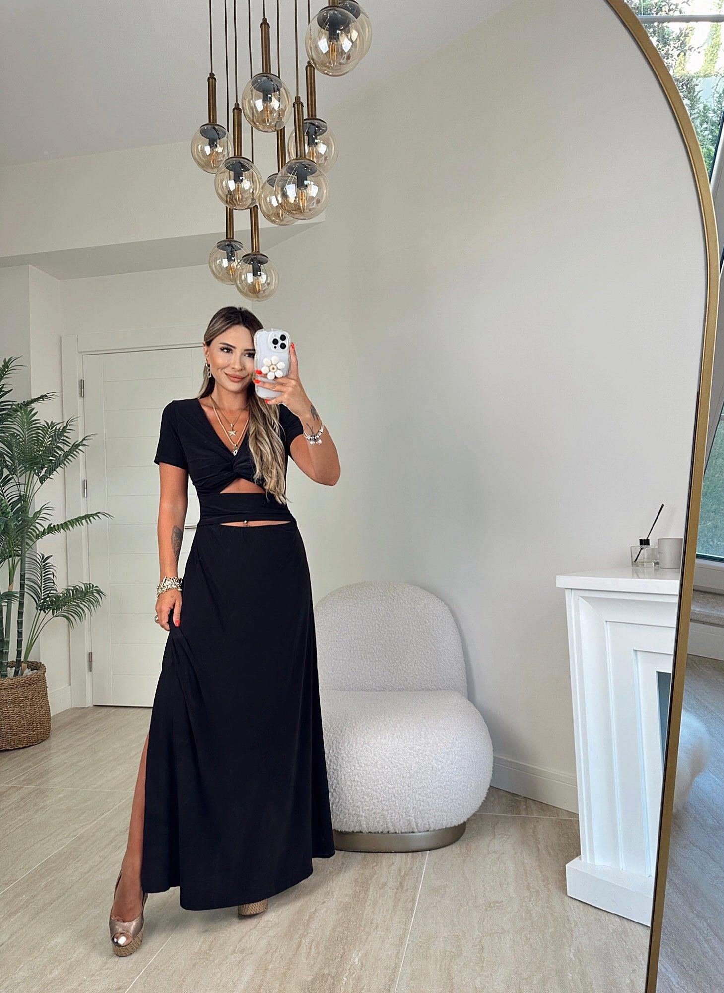 Göbek Dekolteli Yanları Yırtmaçlı Maxi Boy Sandy Elbise