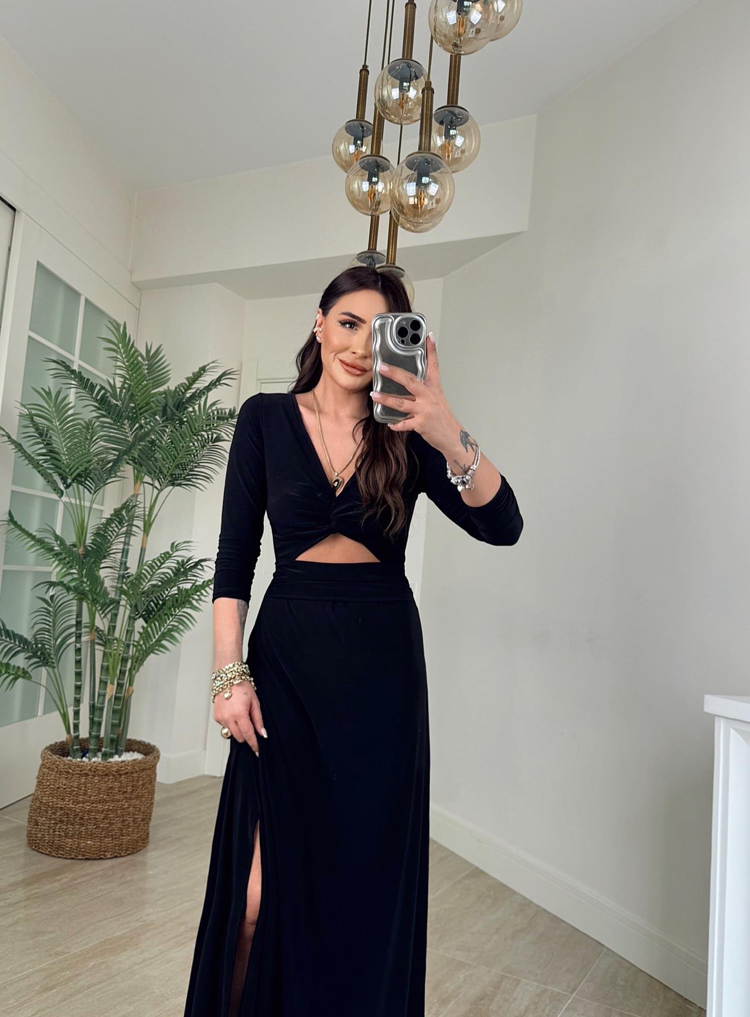 Göbek Dekolteli Yanları Yırtmaçlı Sandy Maxi Elbise