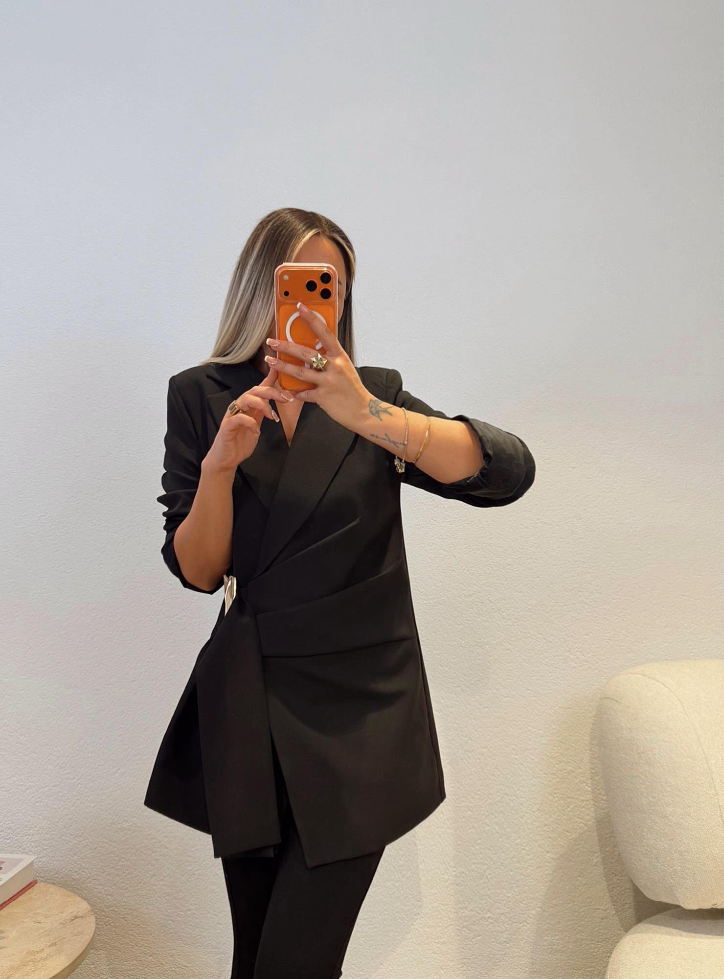 Gold Aksesuarlı Vatkalı Ceket