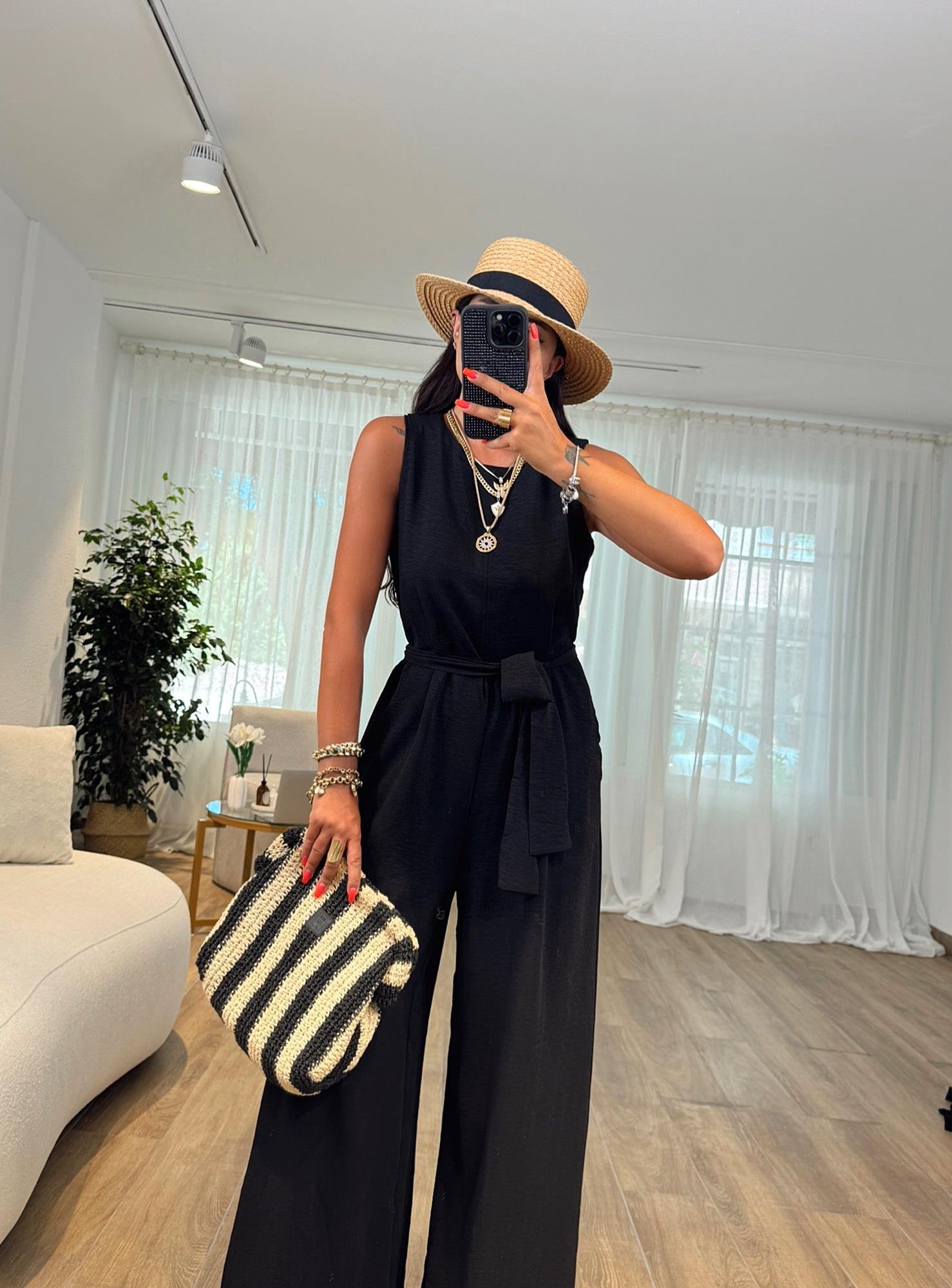Halter Ayrobin Siyah Kuşaklı Tulum