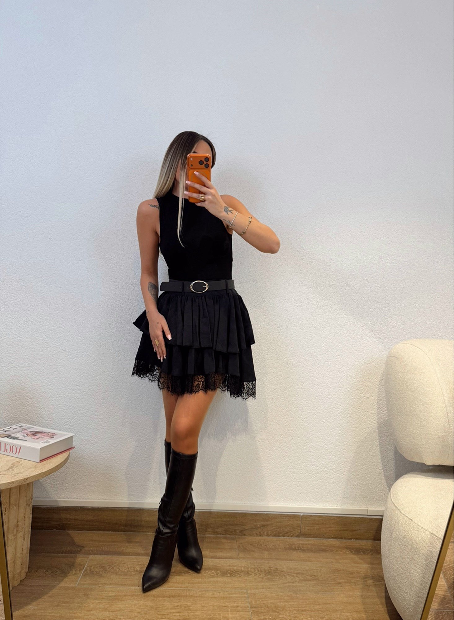 Halter Yaka Siyah Kaşmir Crop