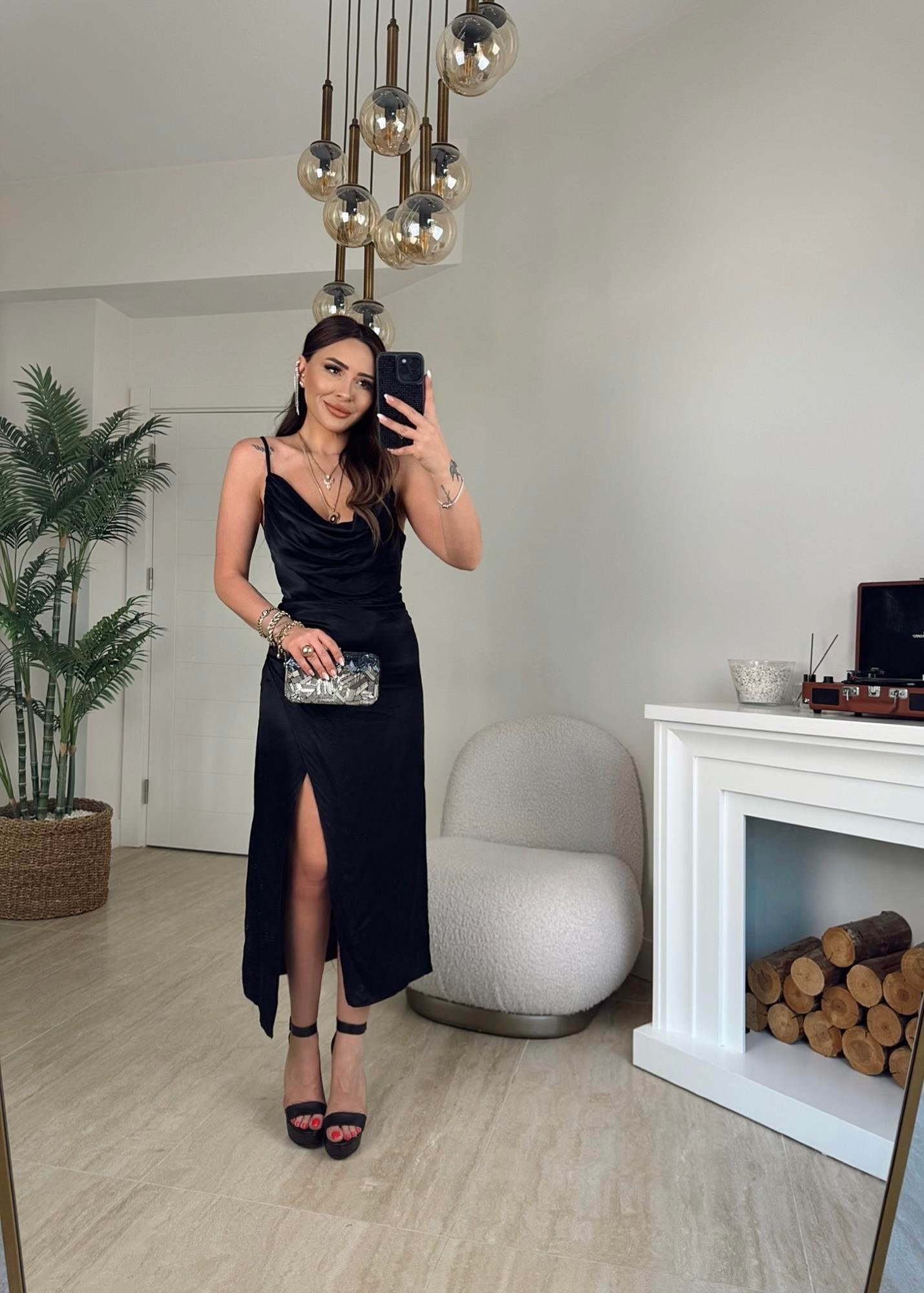 İp Askılı Derin Yırtmaçlı Degaje Saten Elbise