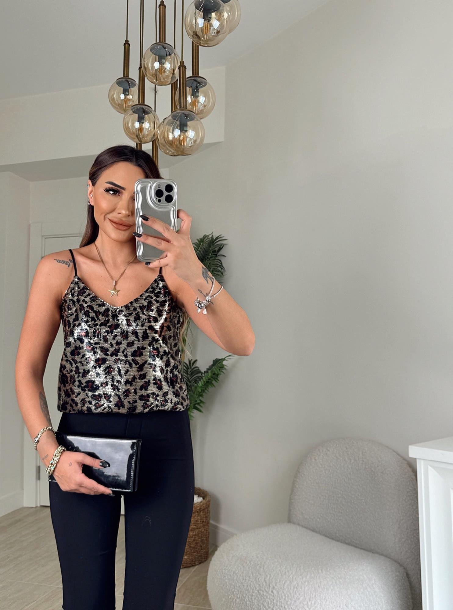 İp Askılı Leopar Payet Bluz