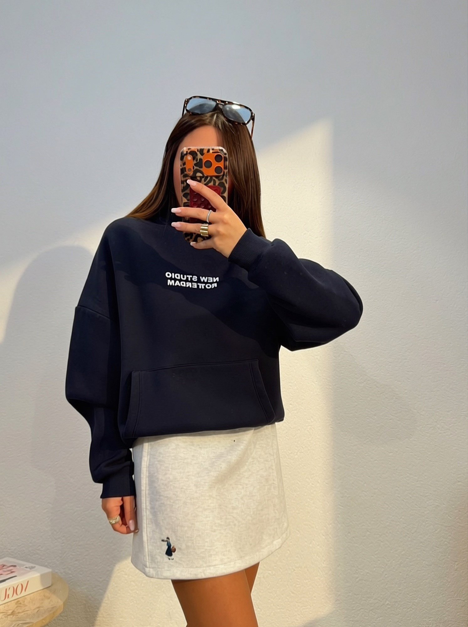 Kapişonlu Şardonlu New Studio Laci Sweatshirt