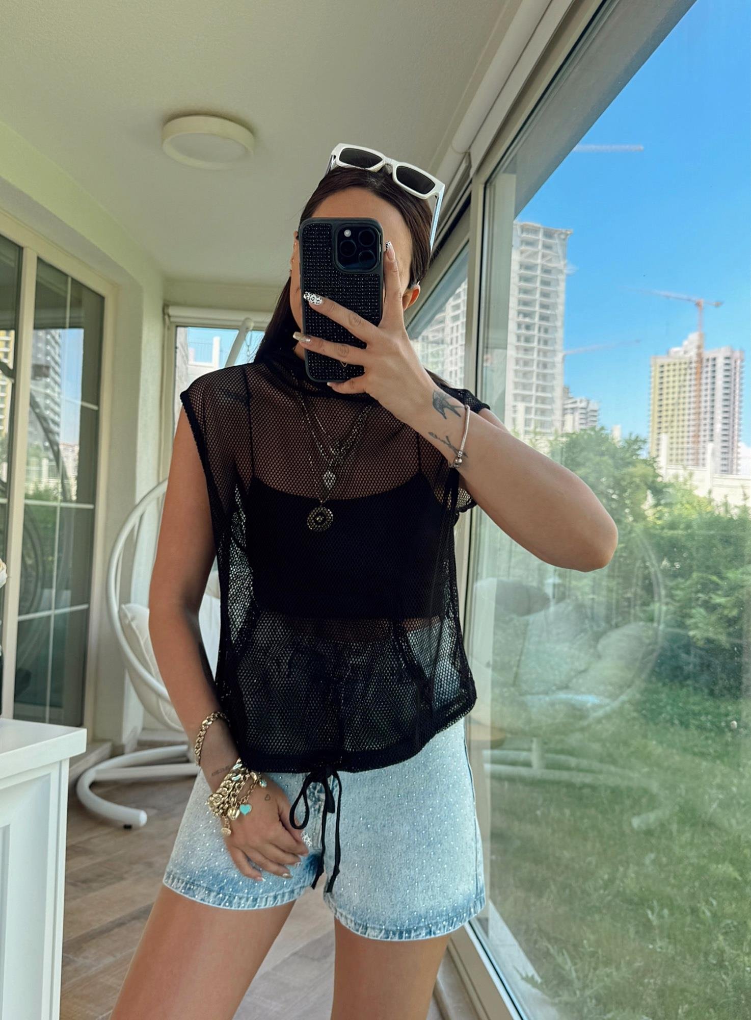 Kapişonlu Siyah File Tshirt