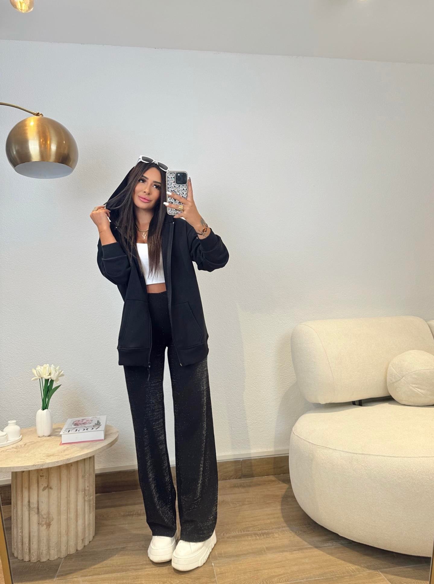 Kapişonlu Siyah Sweat Hırka