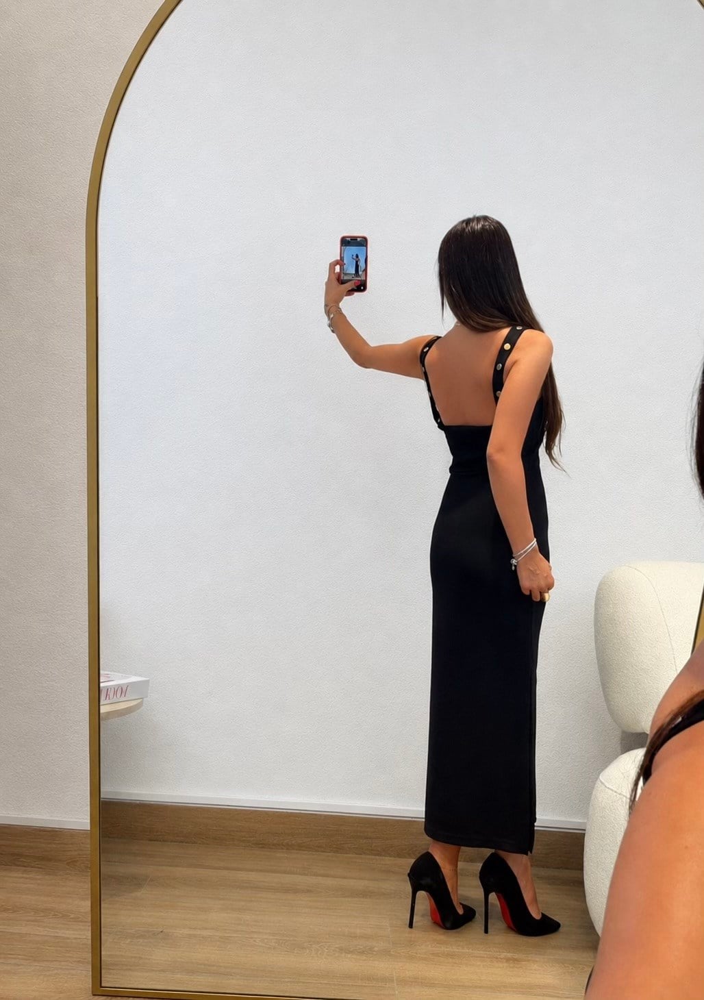 Kare Yaka Çıtçıt Askı Detay Tek Yanı Yırtmaçlı Midi Boy Elbise