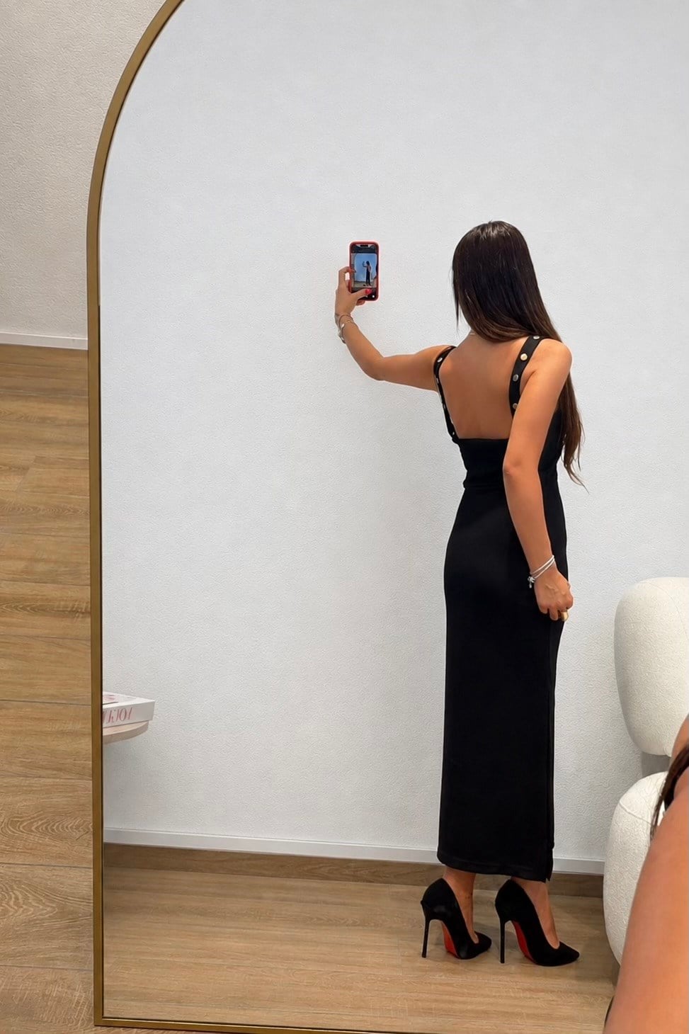 Kare Yaka Çıtçıt Askı Detay Tek Yanı Yırtmaçlı Midi Boy Elbise