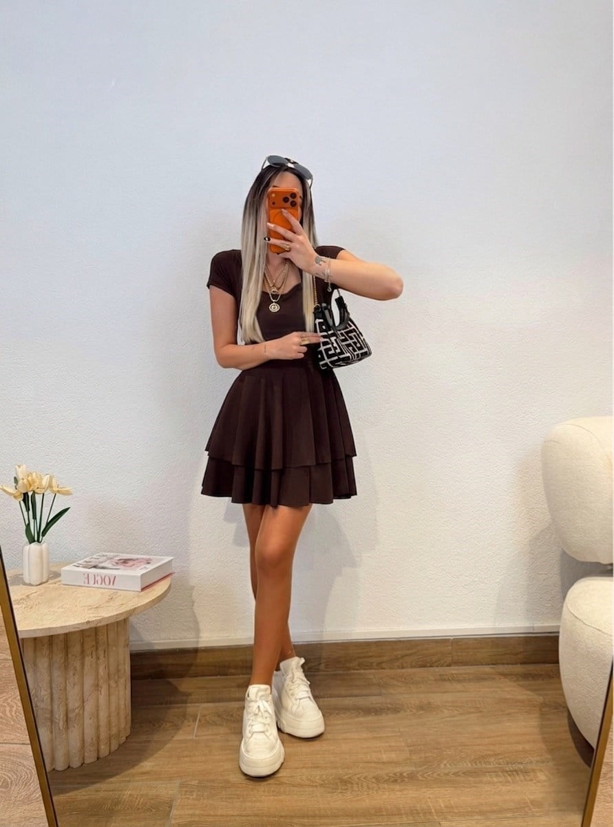 Kare Yaka Katlı Kahve Mini Elbise