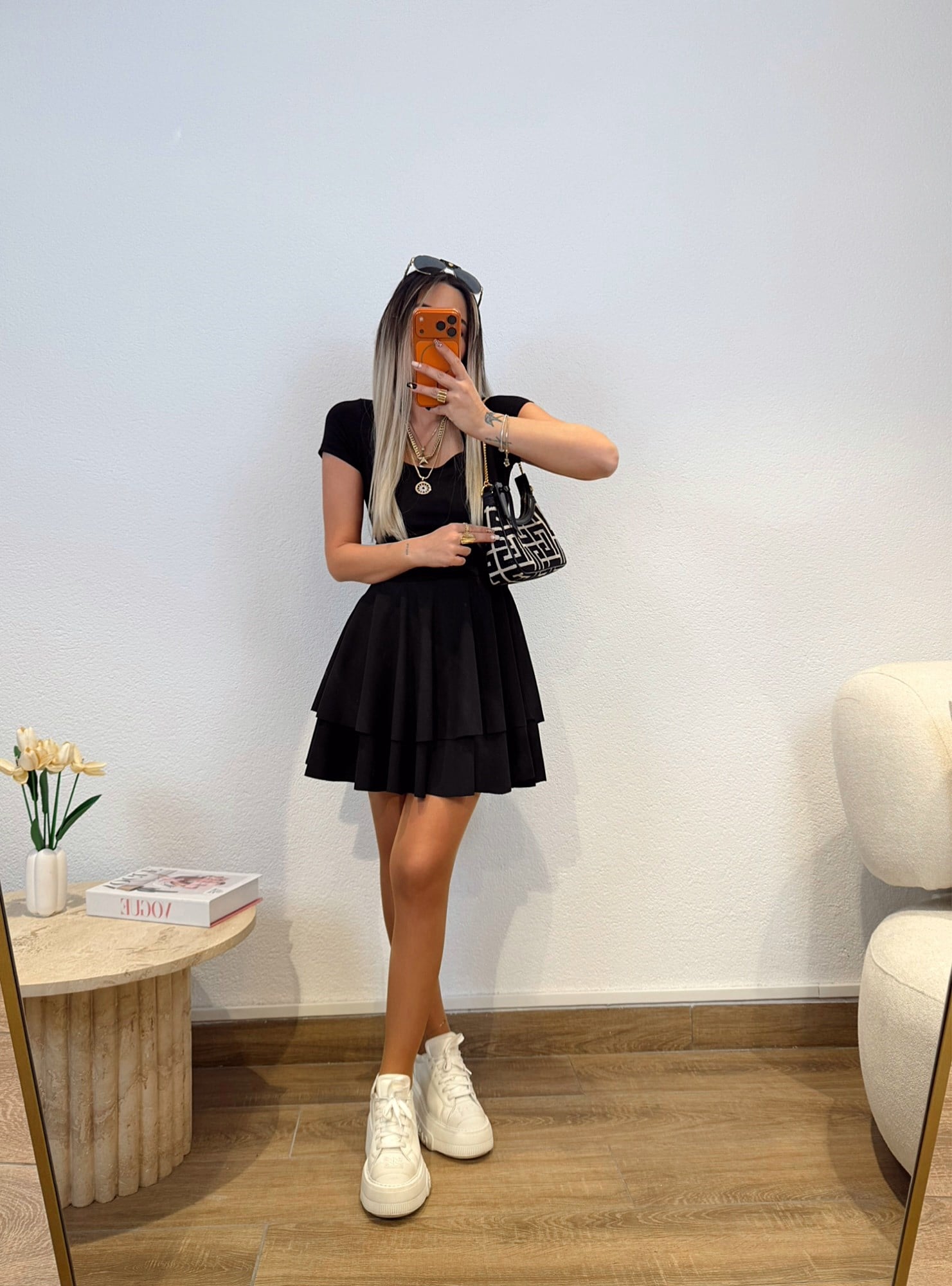 Kare Yaka Katlı Siyah Mini Elbise