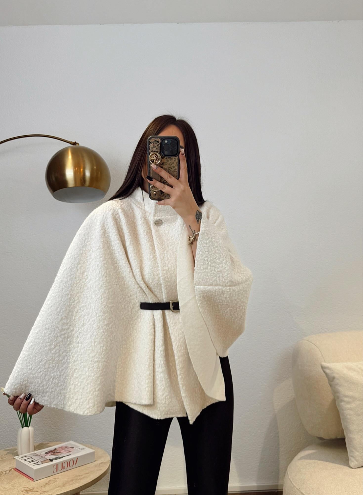 Kemerli Ekru Buklet Panço