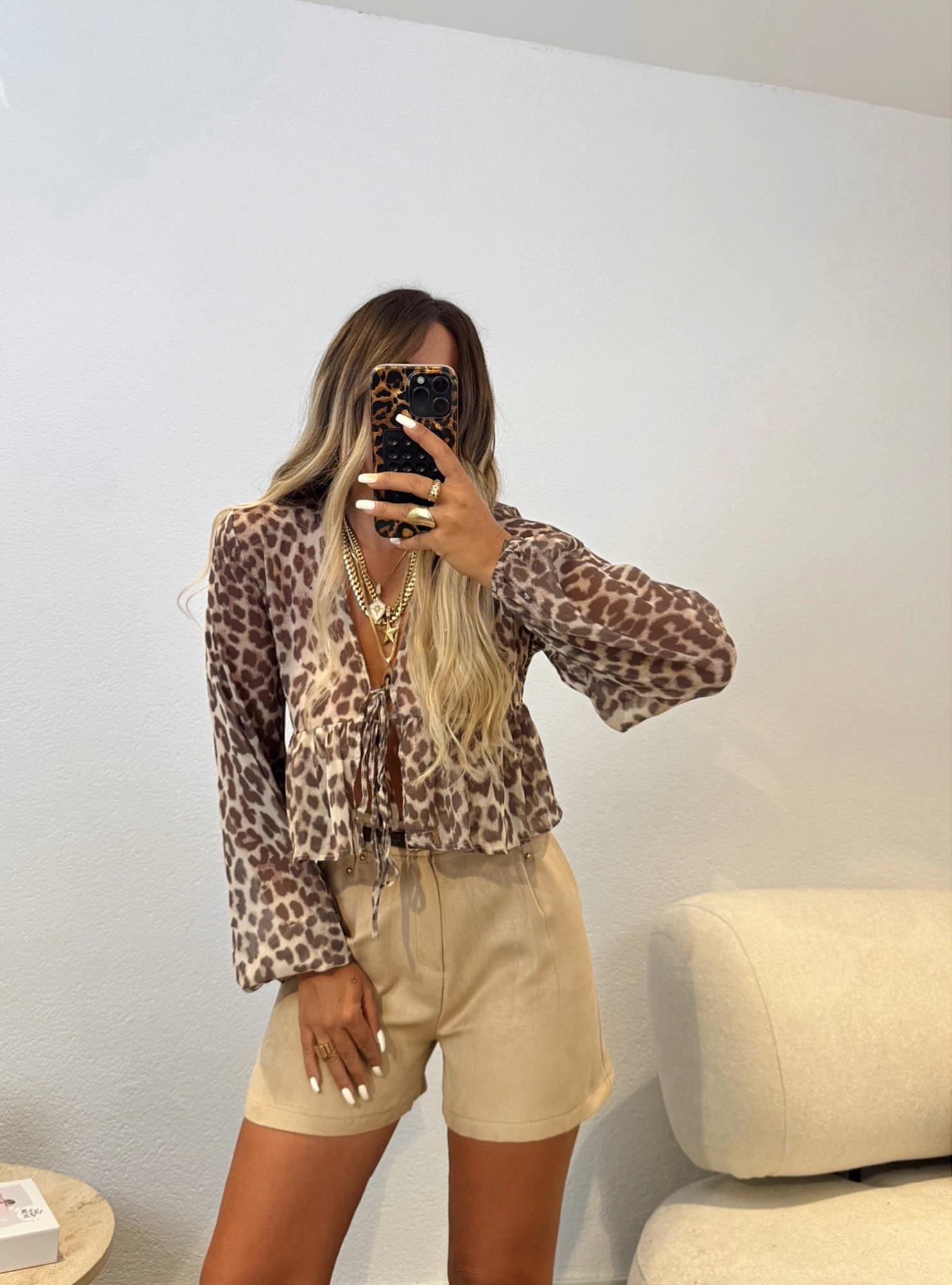 Kemerli Nubuk Mini Şort