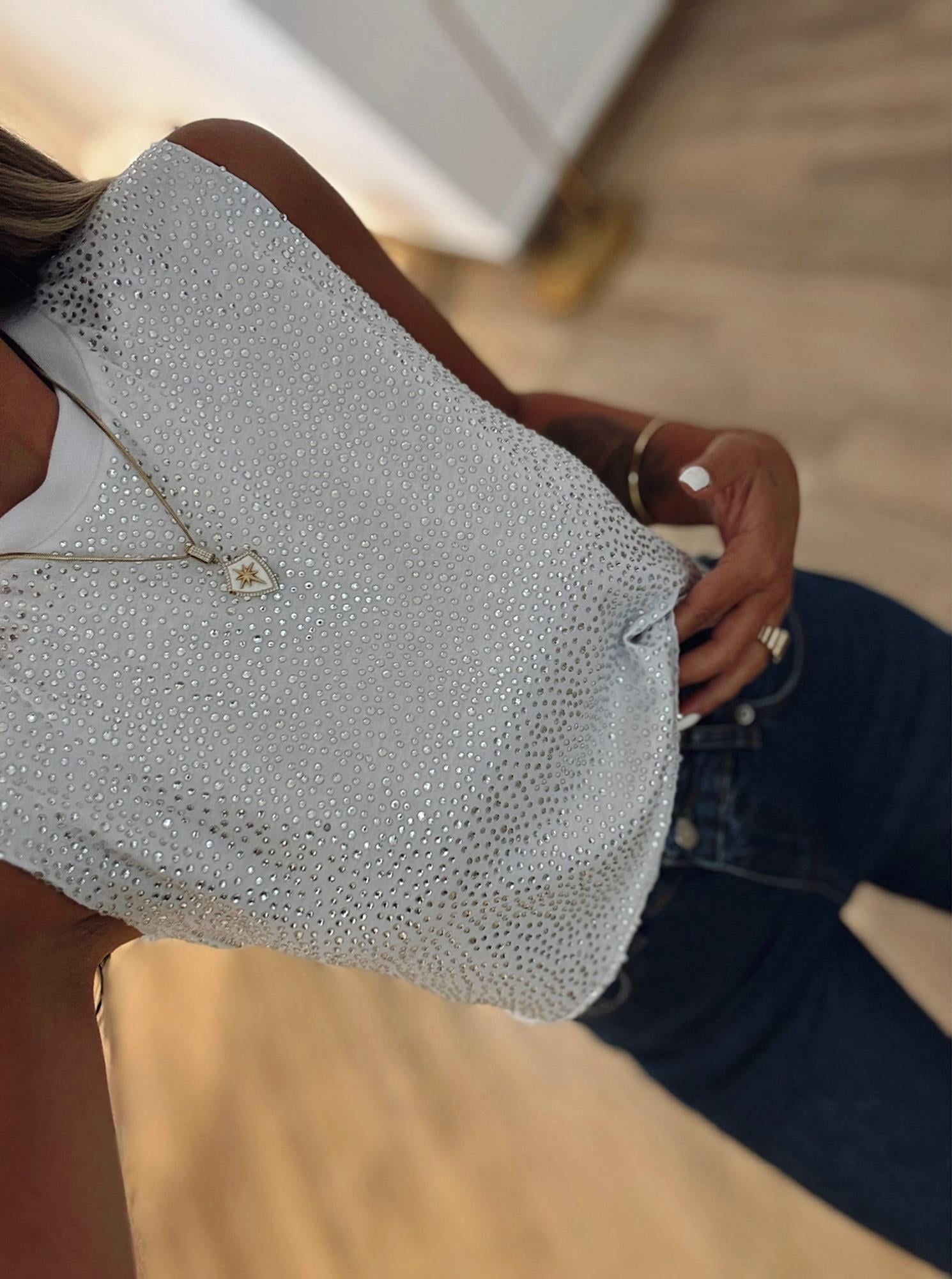 Kolsuz Taşlı Beyaz Crop Basic