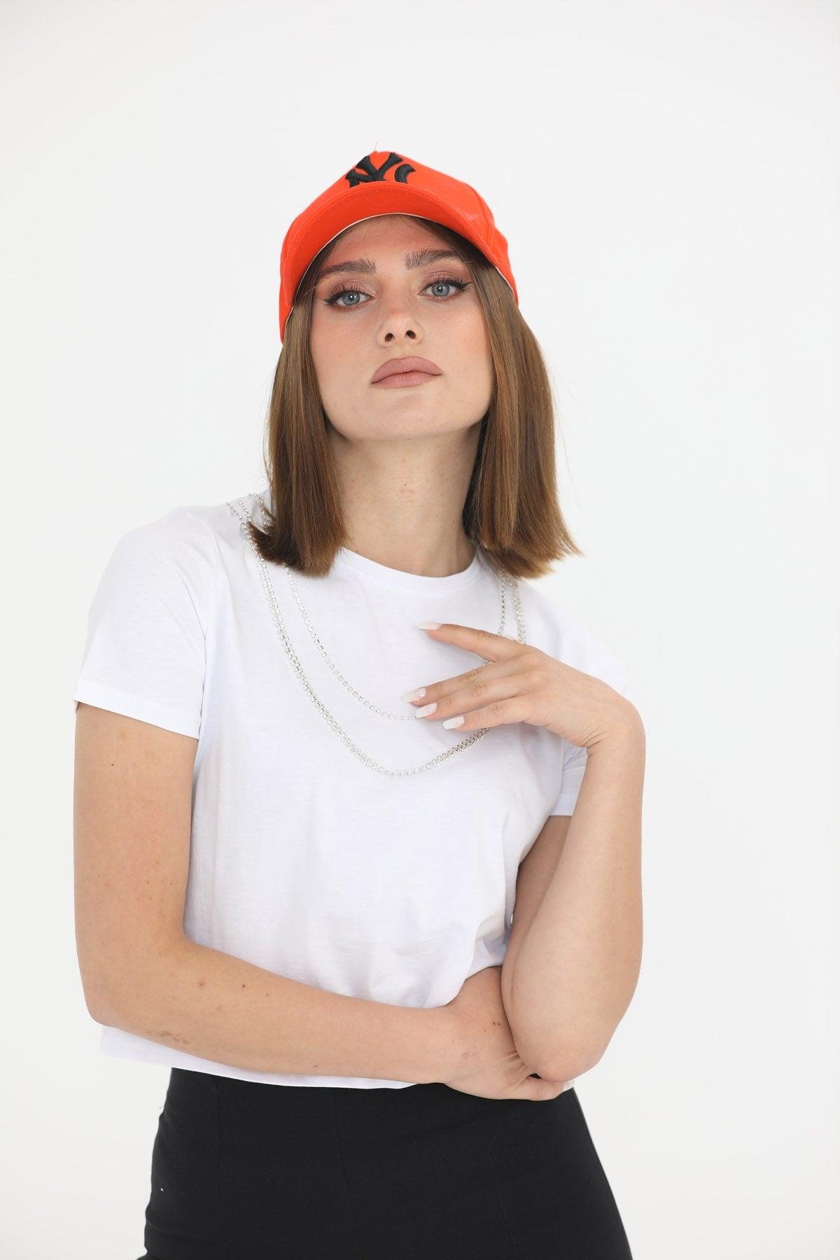 Kolye Detay Crop Basic