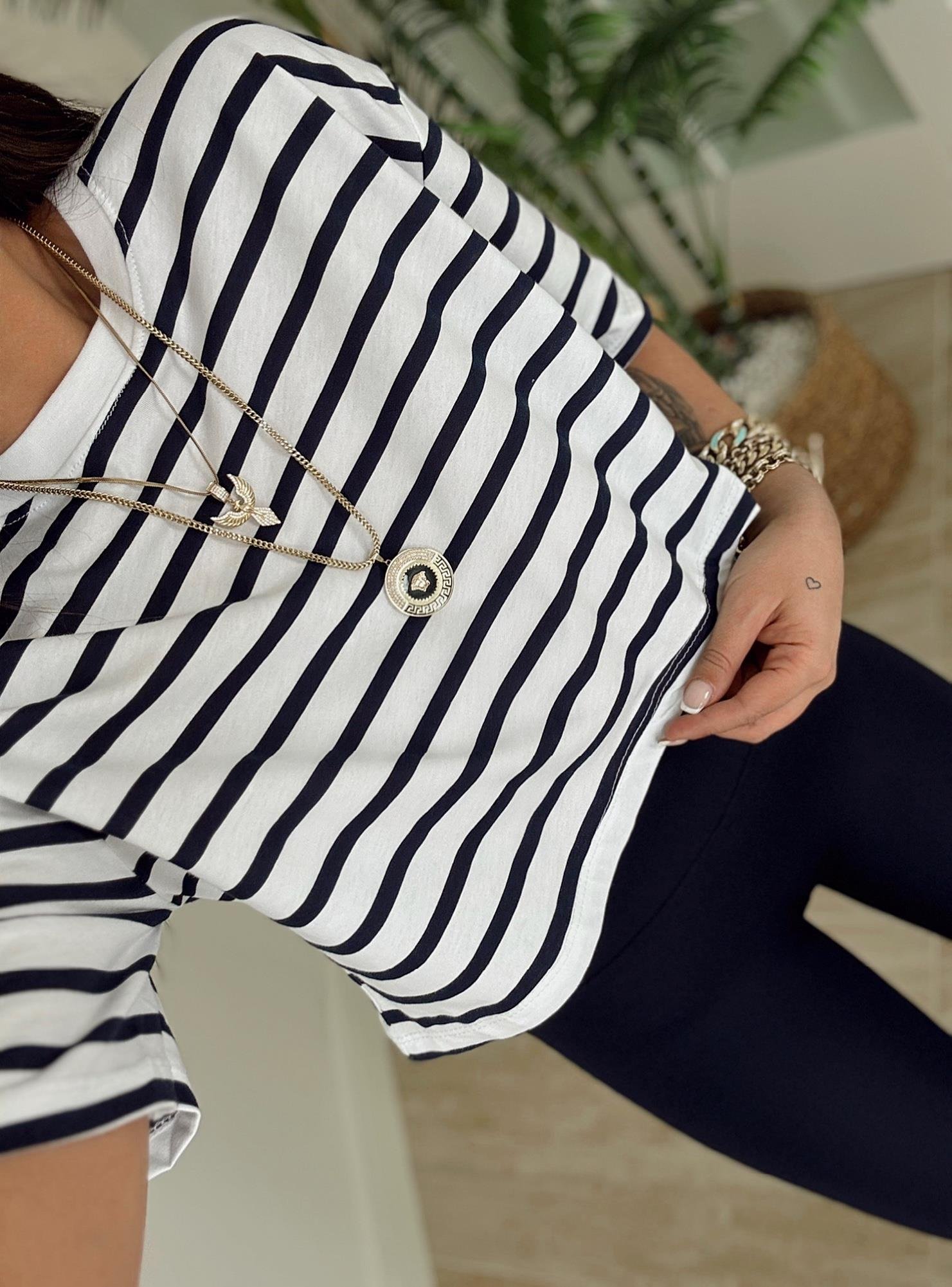 Laci Çizgili Beyaz Crop Tshirt