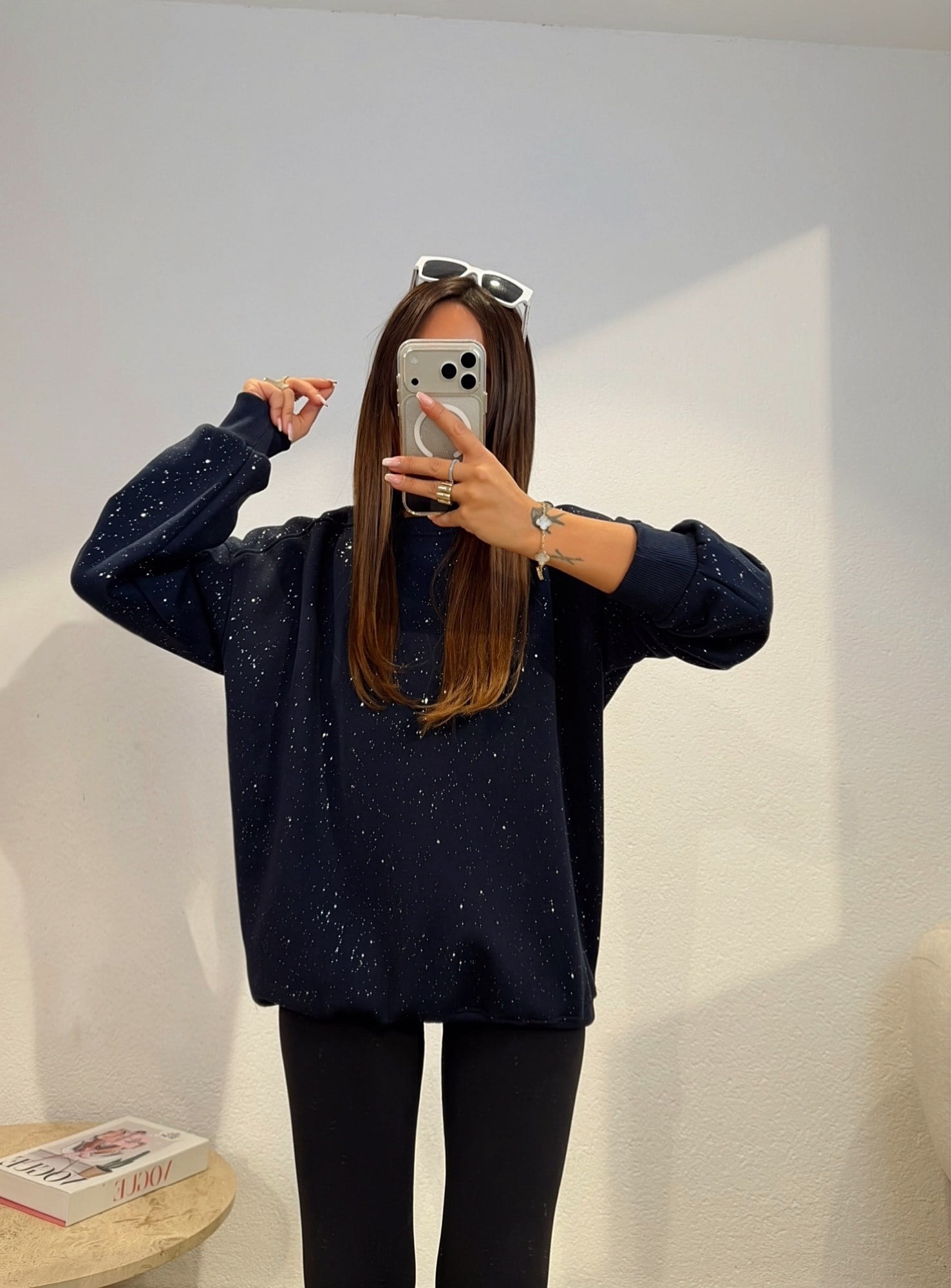 Laci Simli Şardonlu Sweatshirt