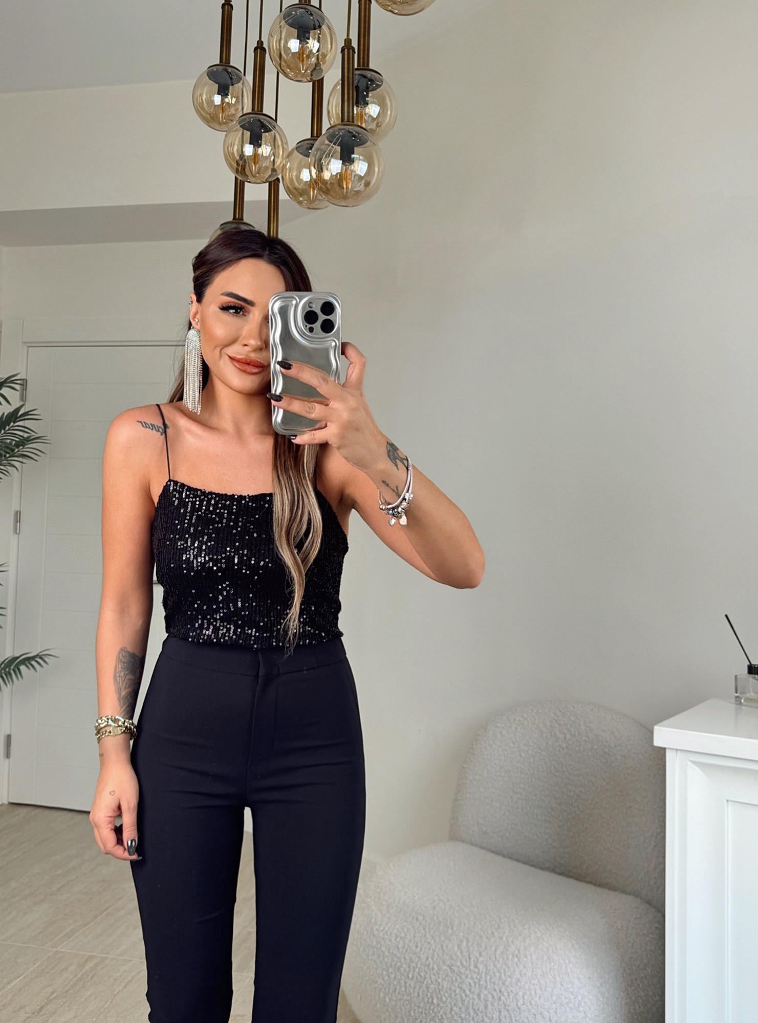 Lastik Askılı Siyah Payet Crop 