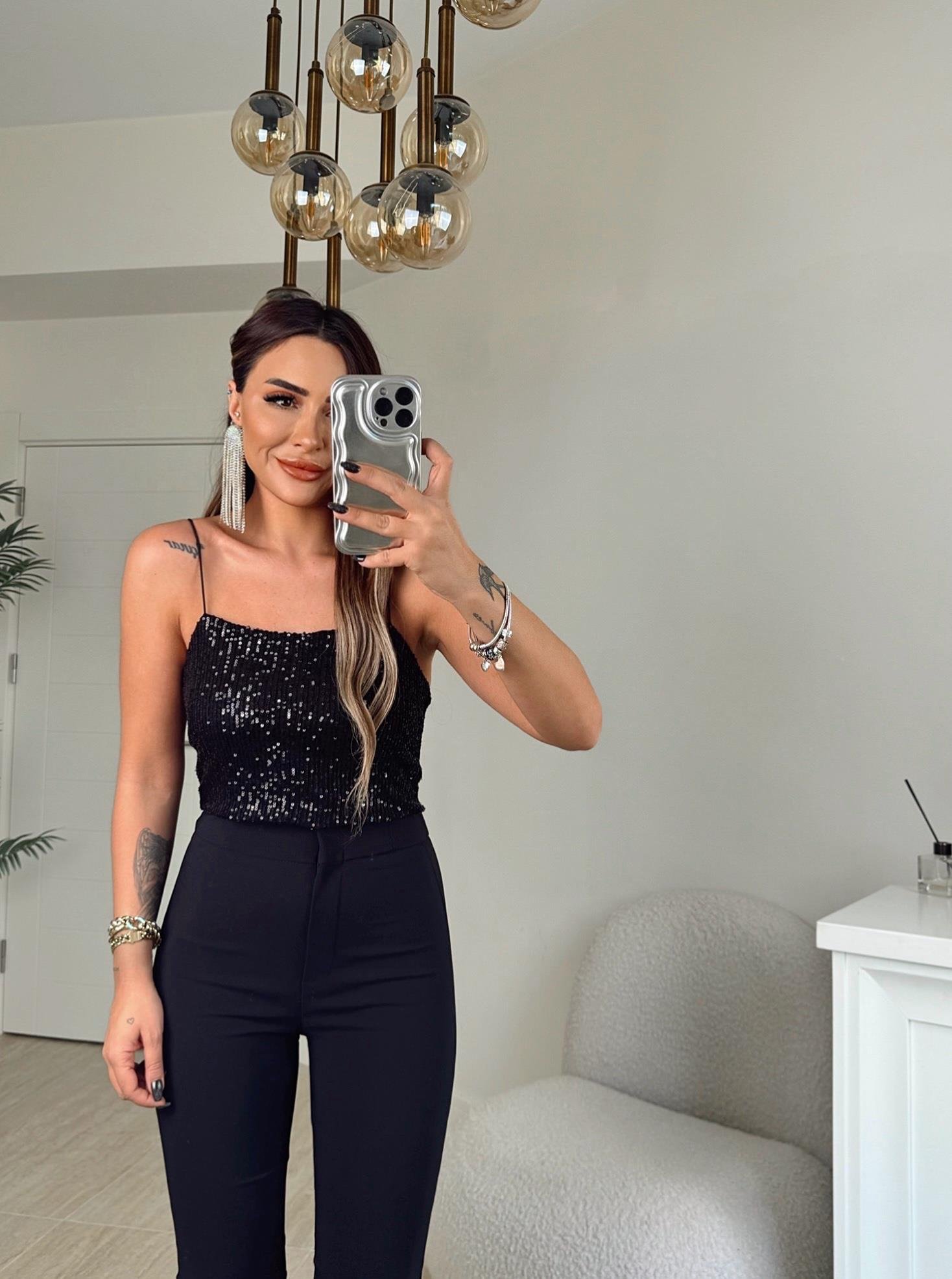 Lastik Askılı Siyah Payet Crop 