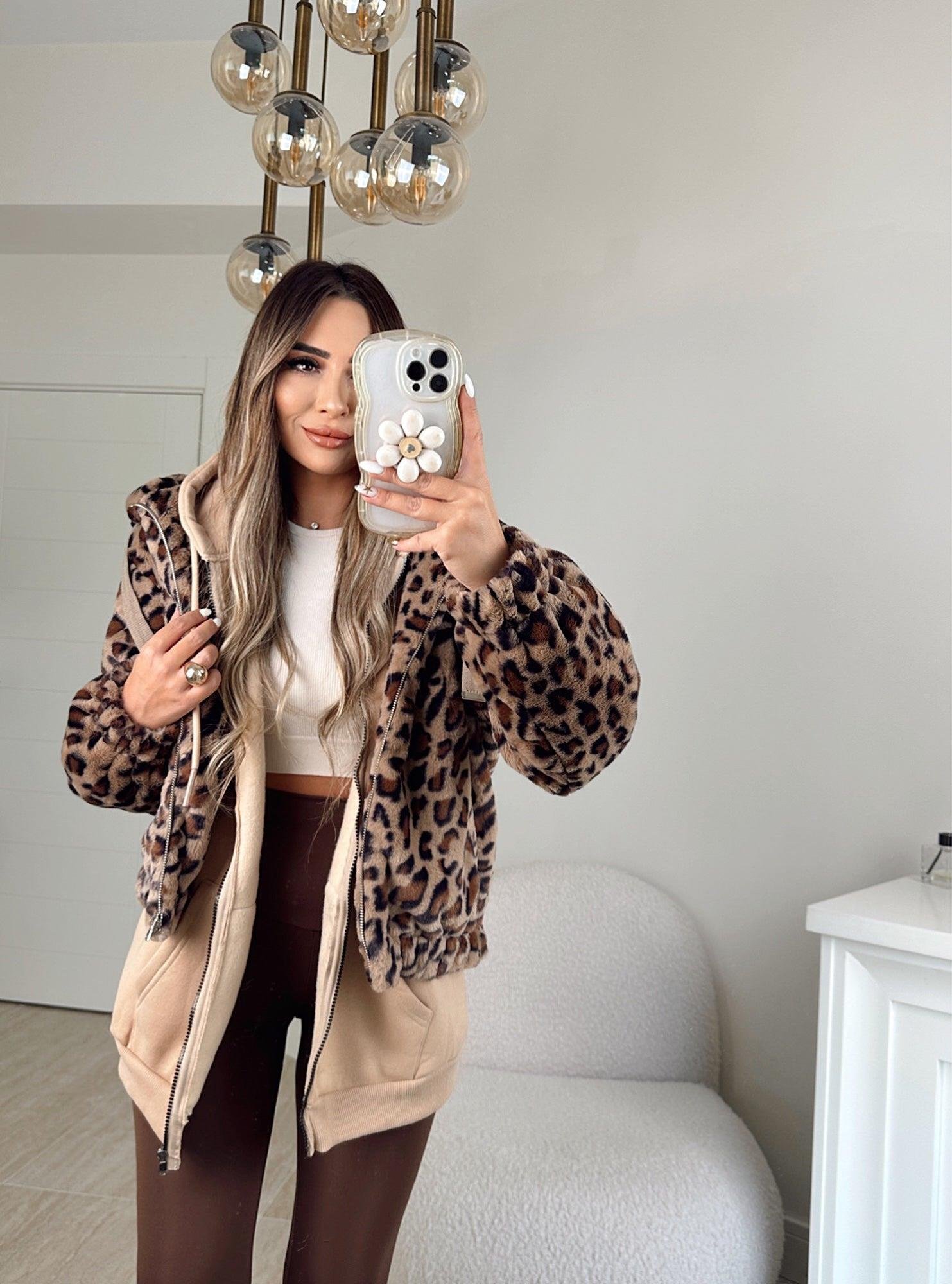 Leopar Kapişonlu Peluş Mont