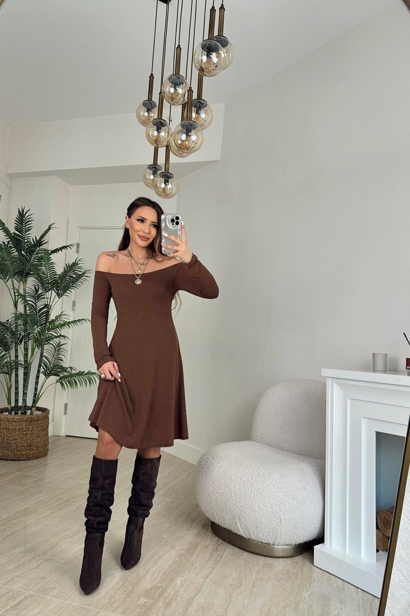 Madonna Yaka Kloş Kahve Elbise